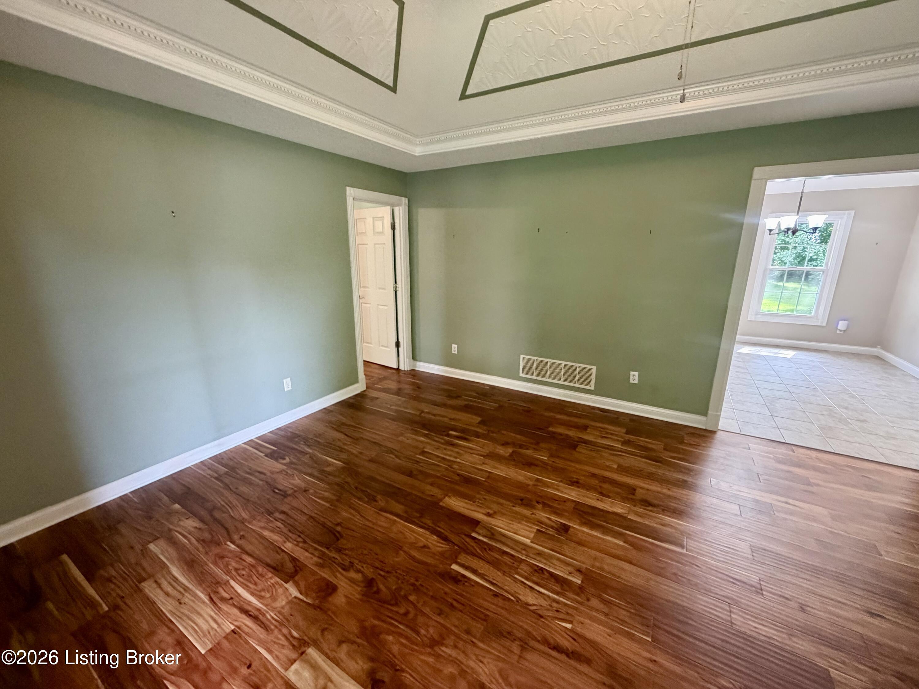 2025 Shannon Dr Property Photo 7