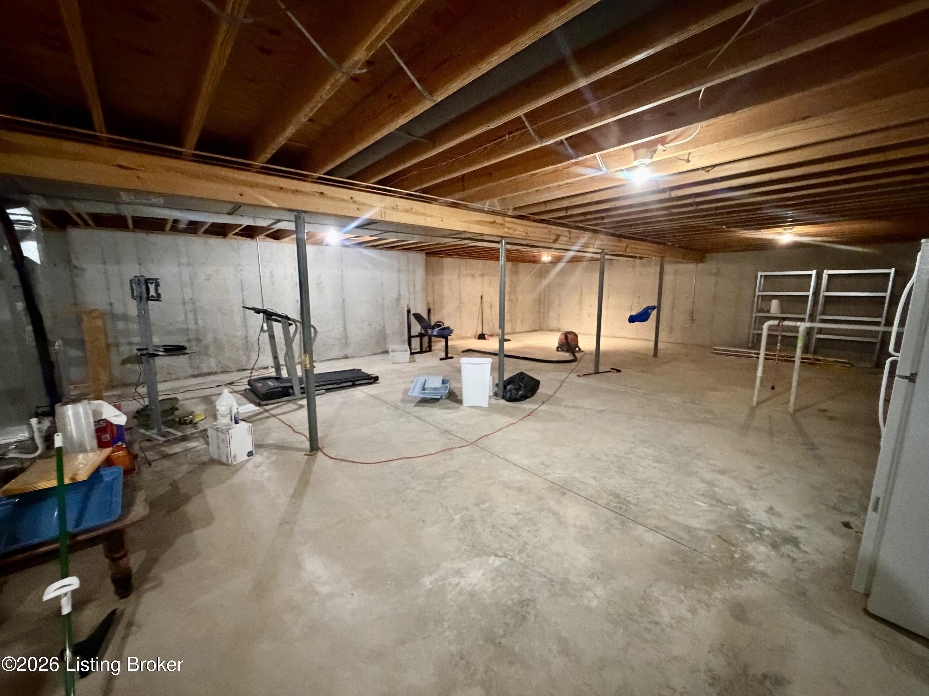 2025 Shannon Dr Property Photo 31