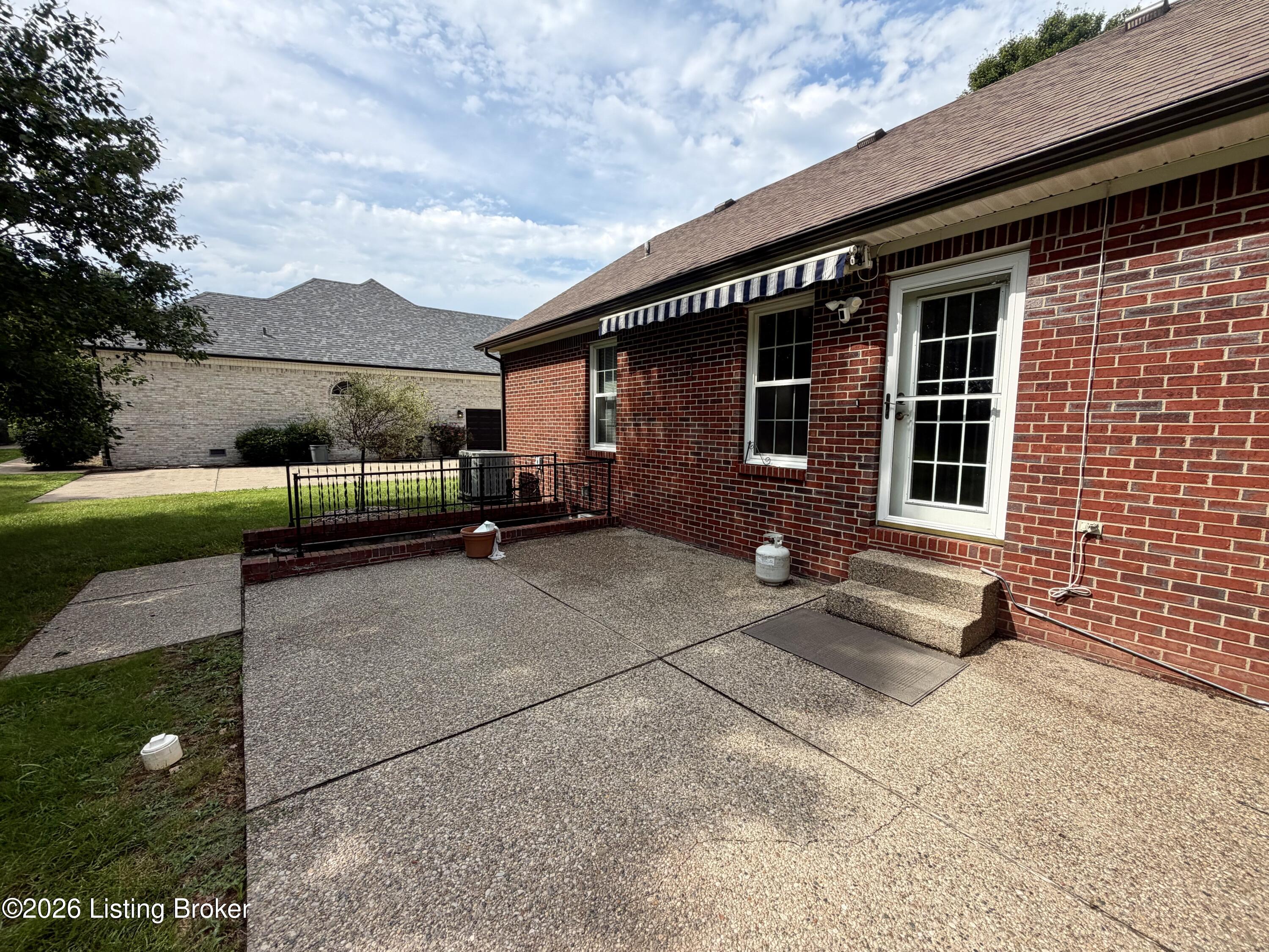 2025 Shannon Dr Property Photo 40