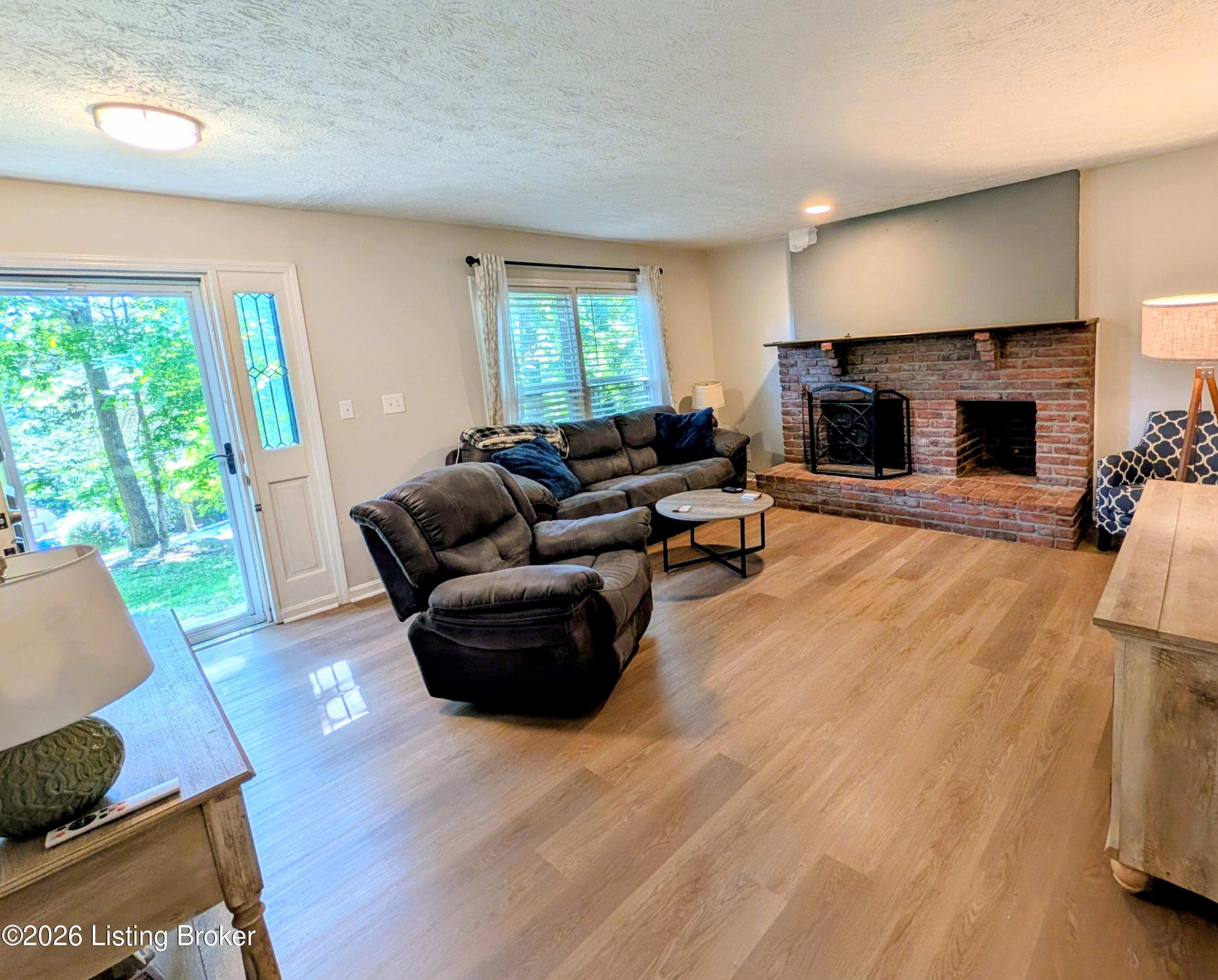 5412 Pearce Way Property Photo 6