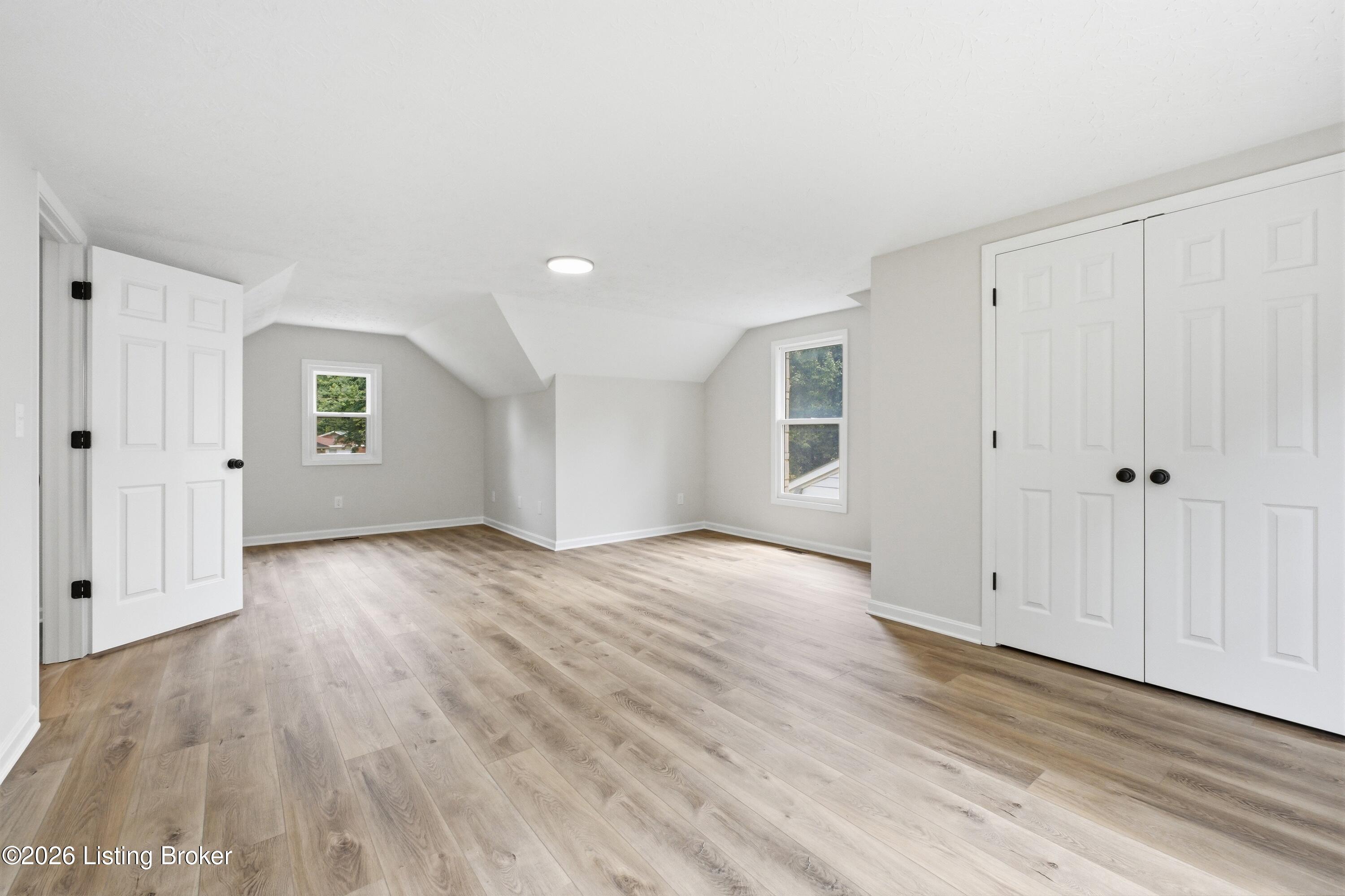 1904 Farrington Dr Property Photo 31