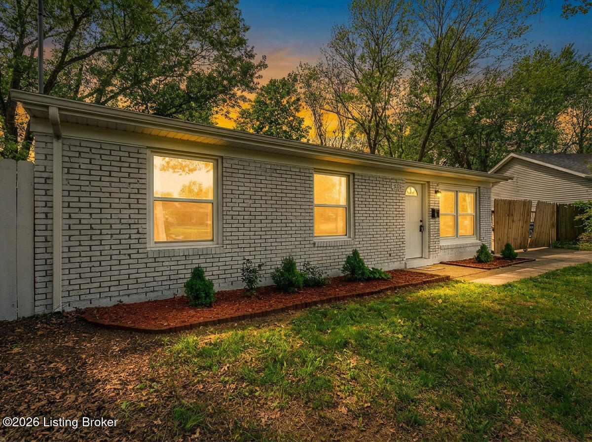 10906 Milwaukee Way Property Photo 1