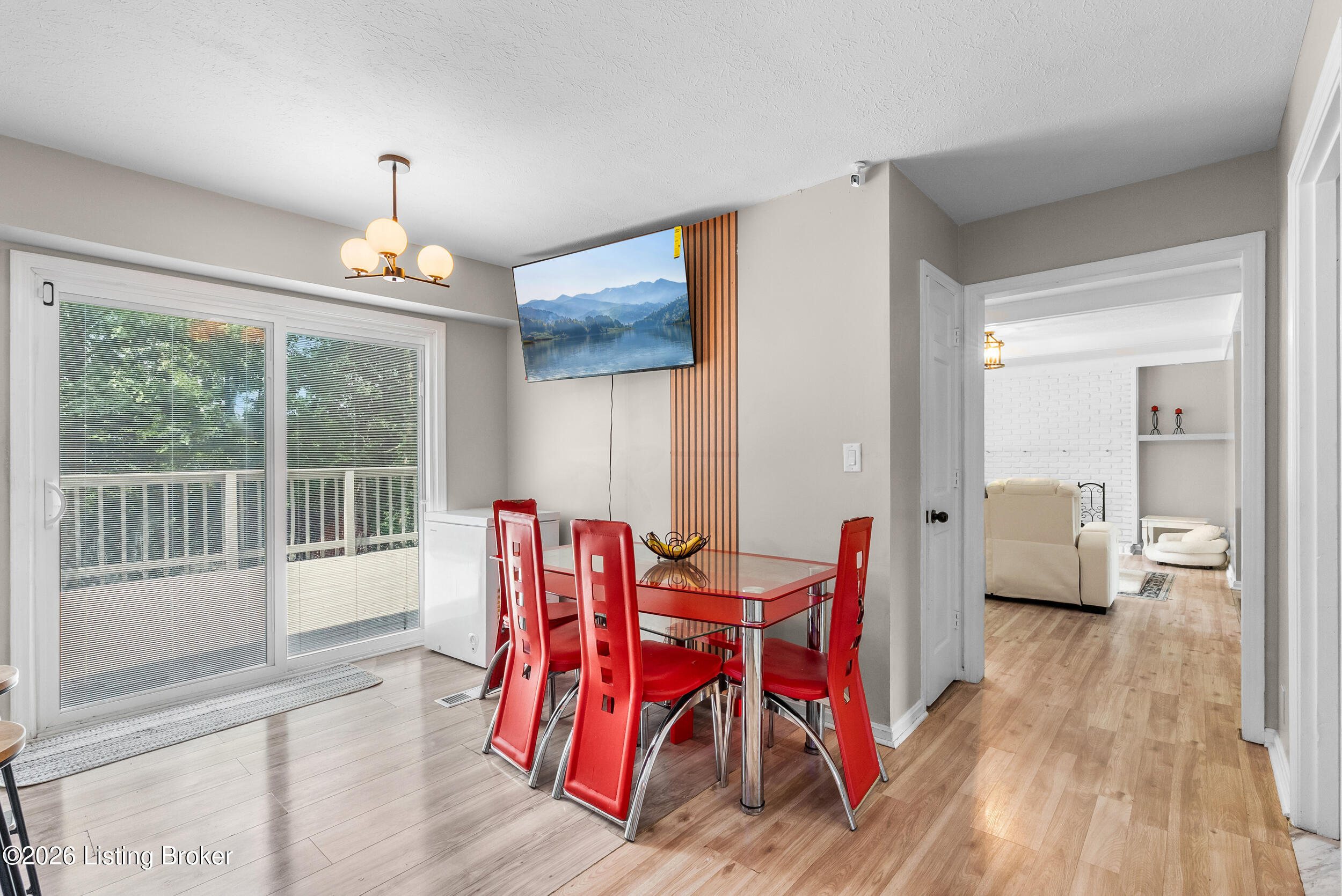 9108 Lakeridge Dr Property Photo 11