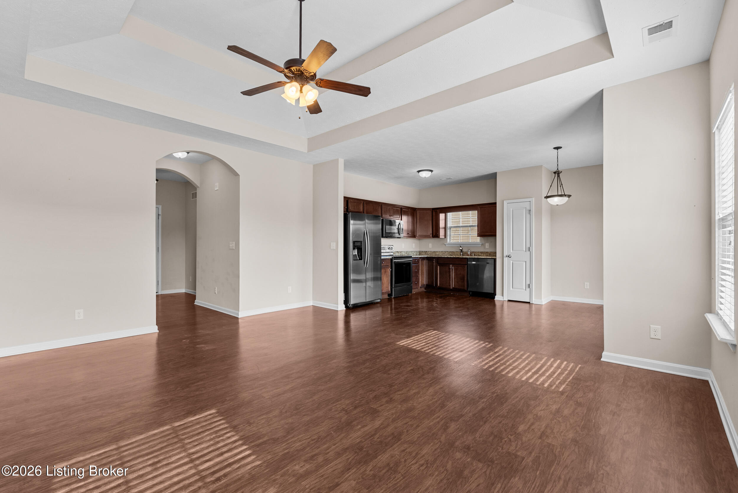 228 Mandarin Ct Property Photo 5