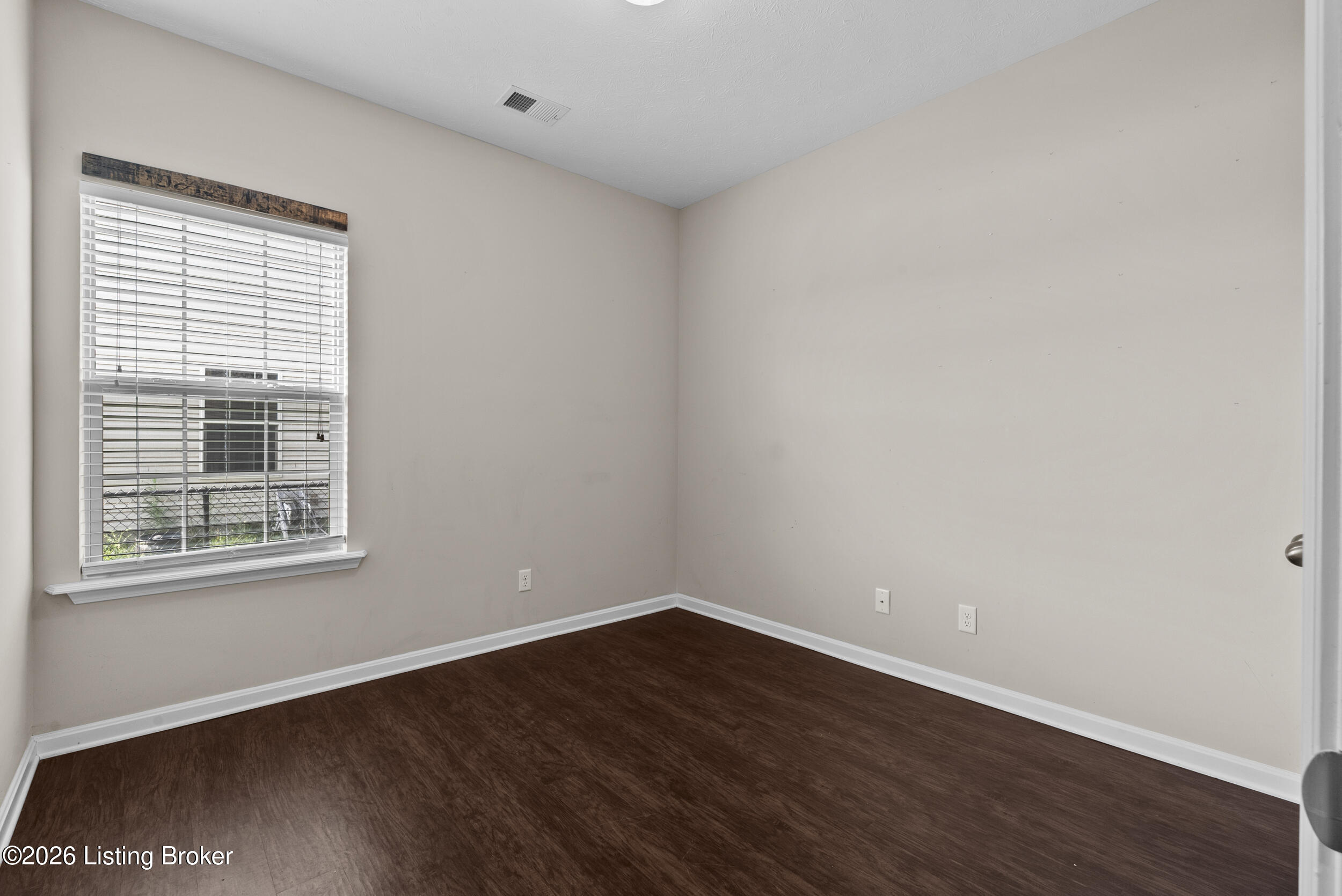 228 Mandarin Ct Property Photo 12