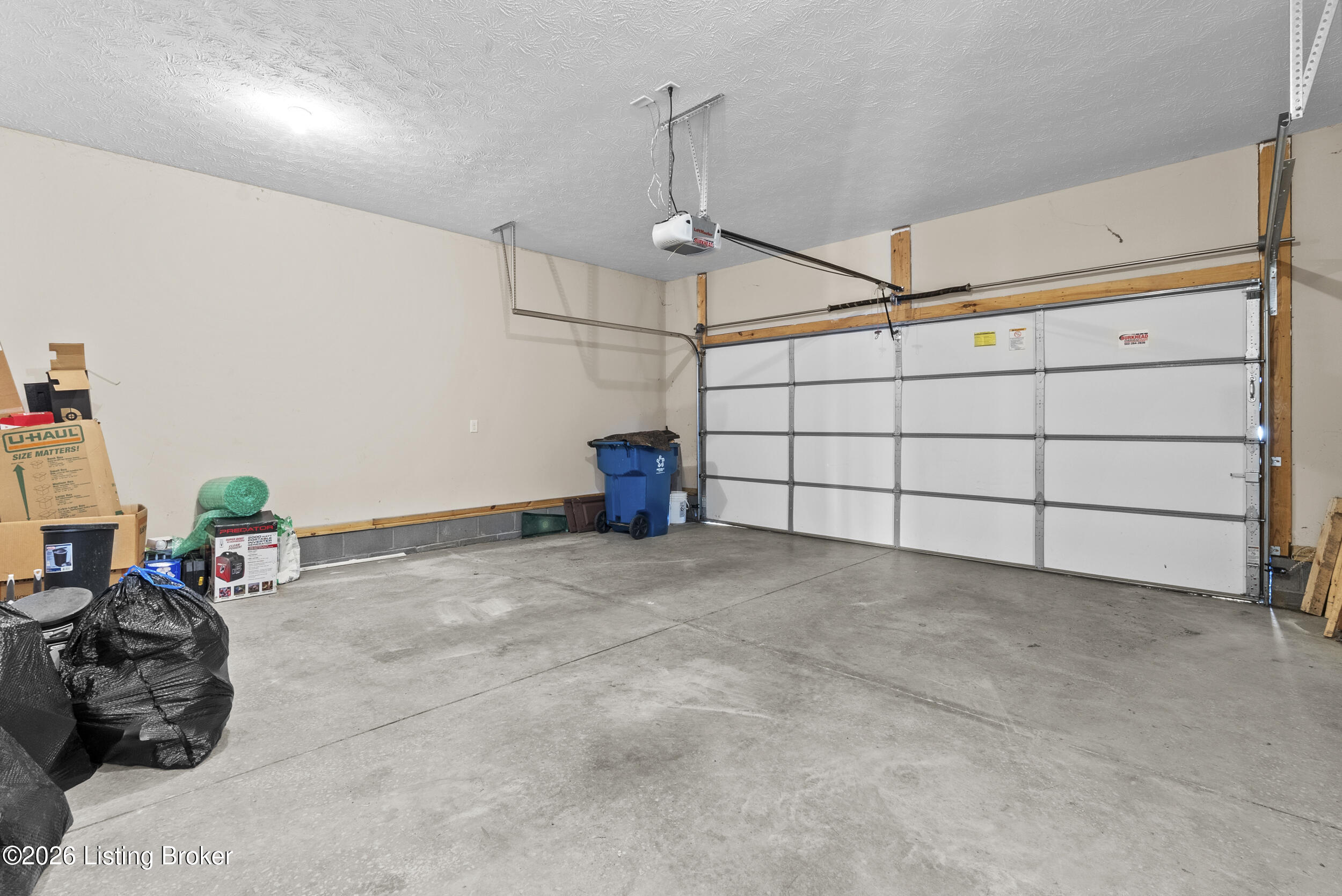 228 Mandarin Ct Property Photo 20
