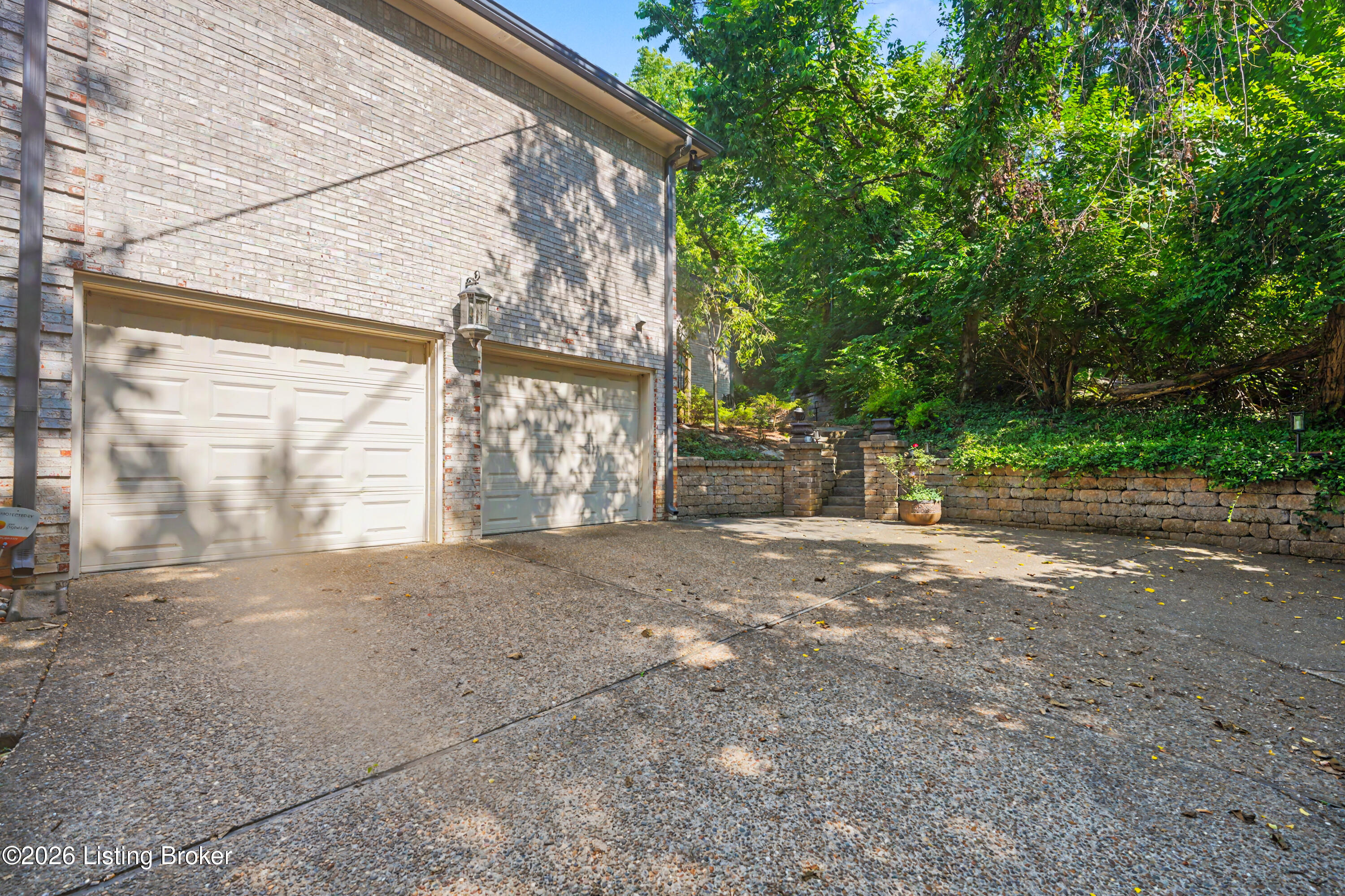 2811 Alta Vista Ct Property Photo 32