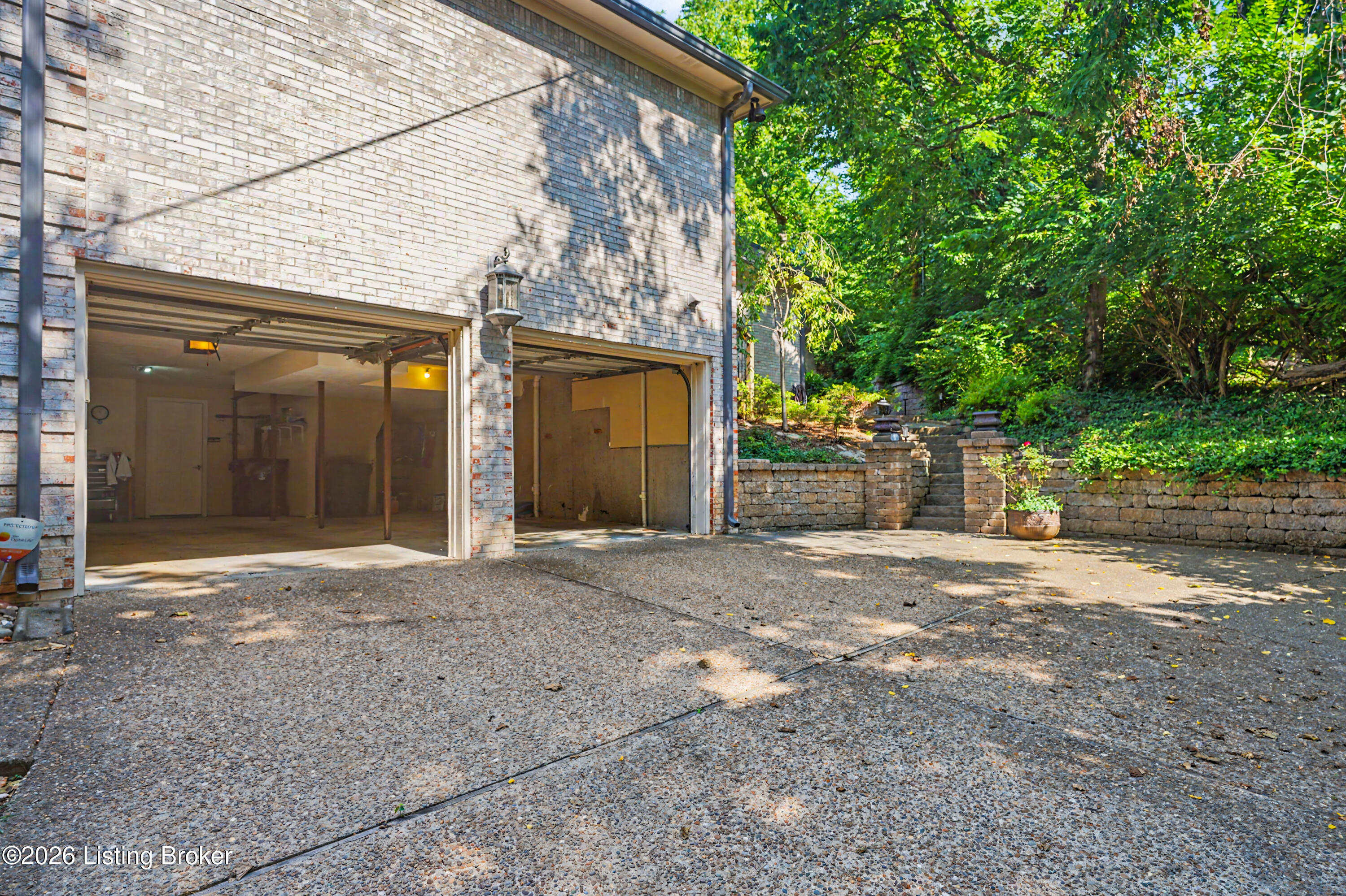2811 Alta Vista Ct Property Photo 40