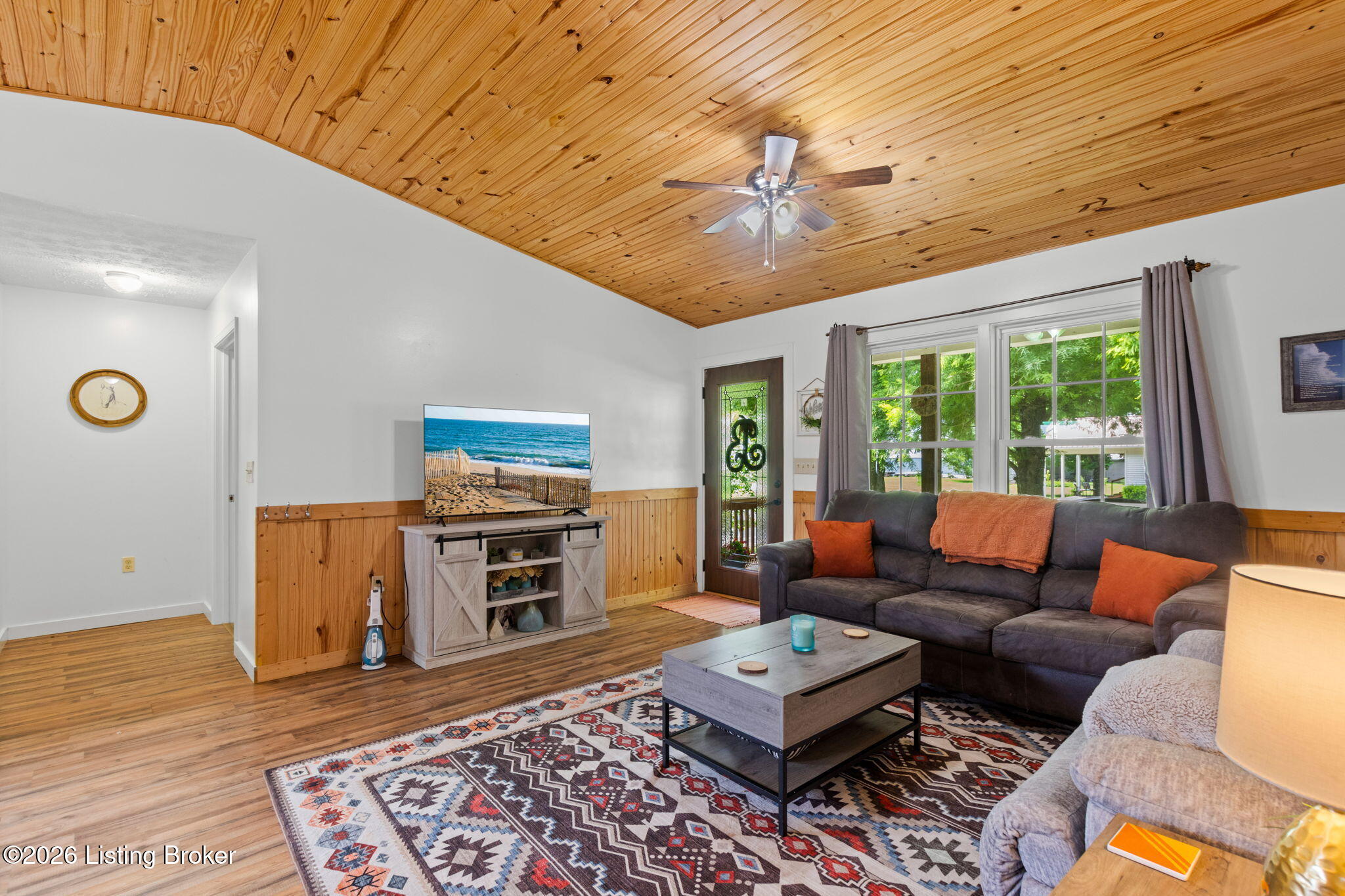 14535 S Highway 259 Property Photo 6