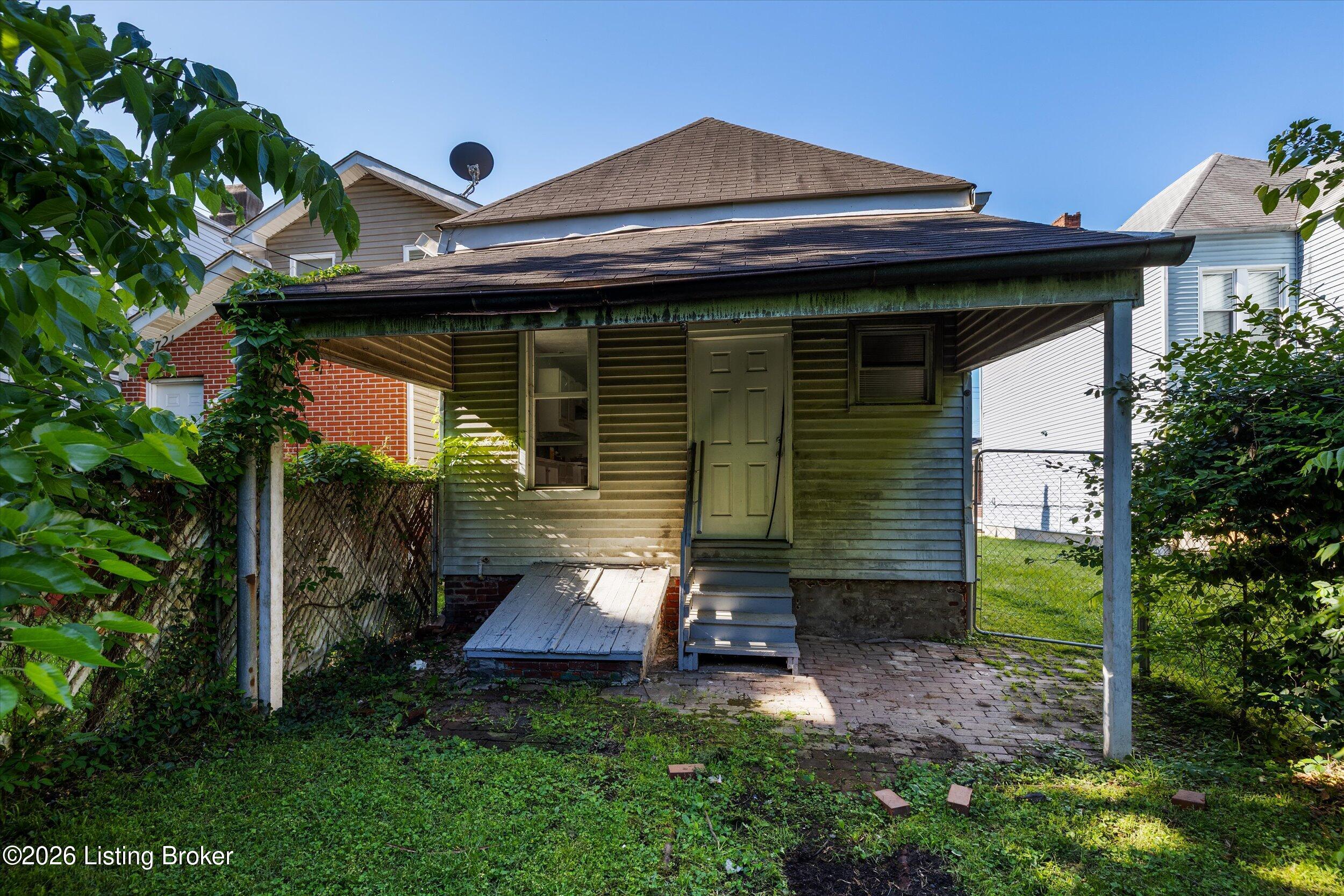 2723 W Chestnut St Property Photo 20