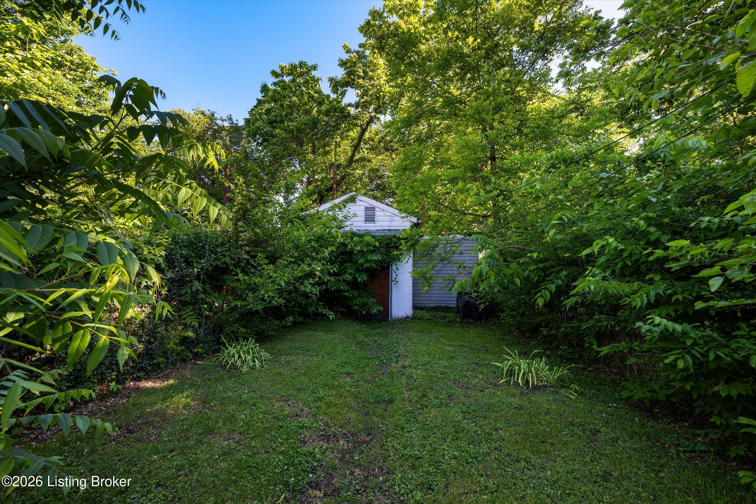 2723 W Chestnut St Property Photo 21