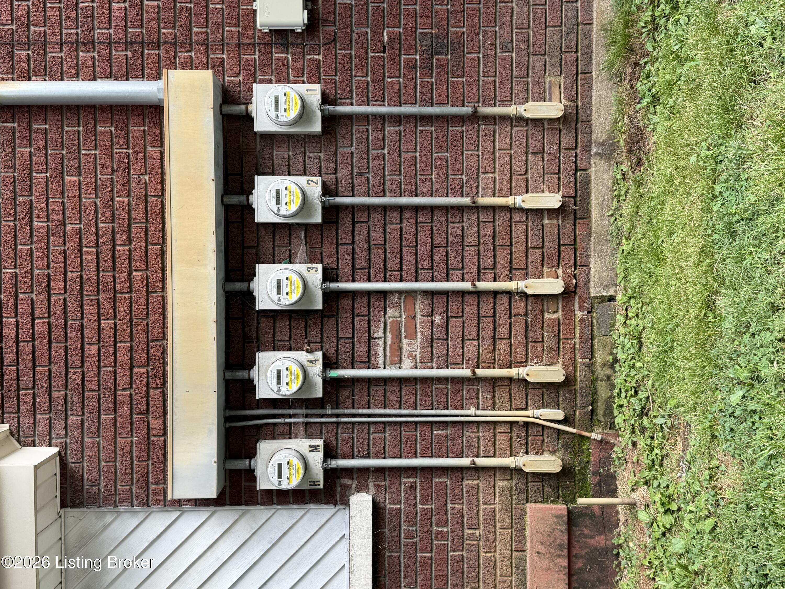 841 S 41st St Property Photo 17