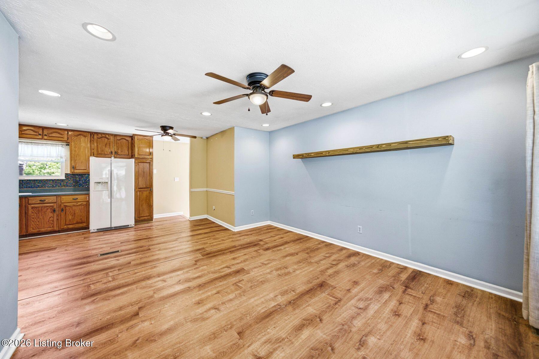 2408 Parliament Ct Property Photo 5