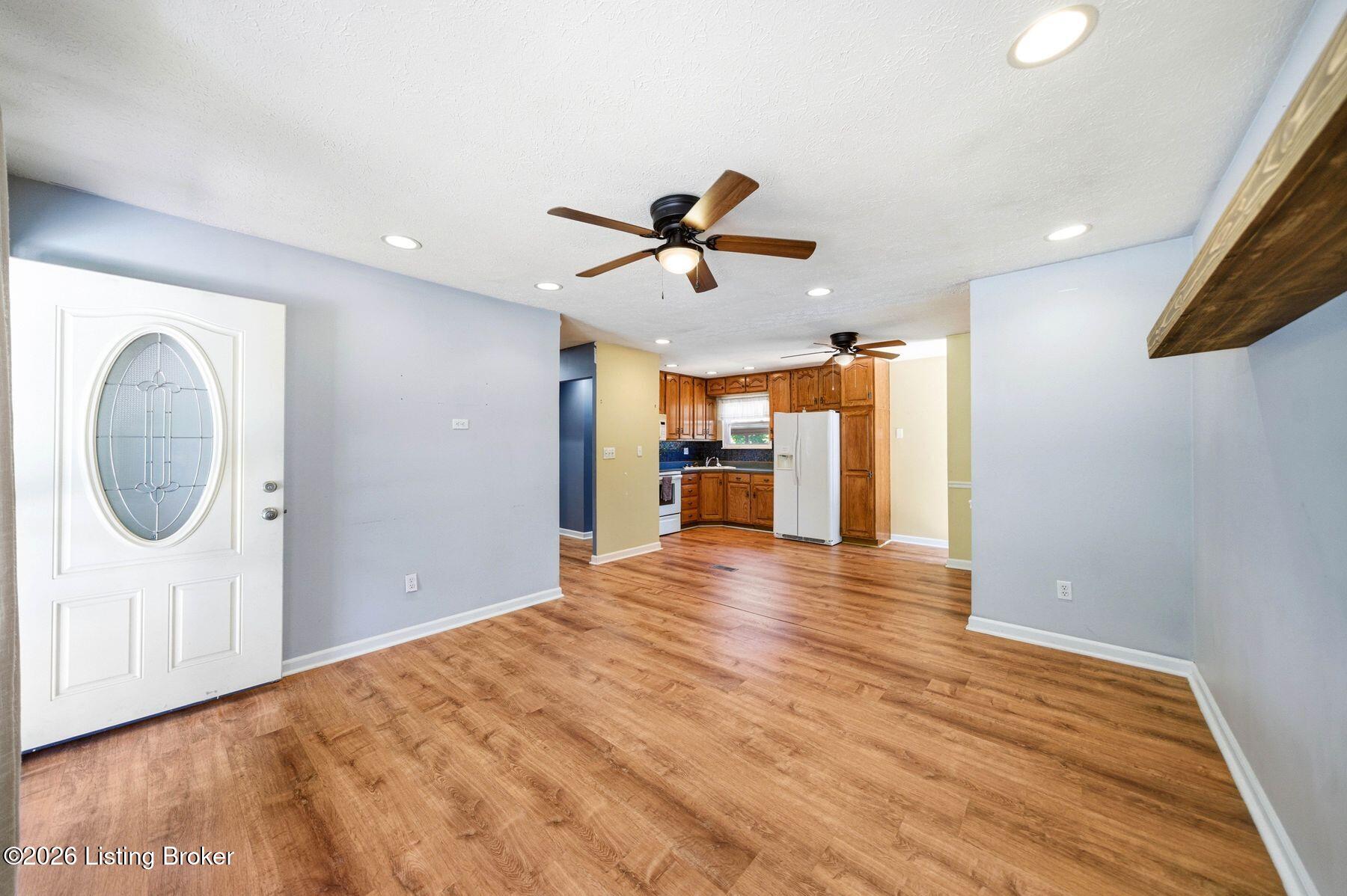 2408 Parliament Ct Property Photo 6