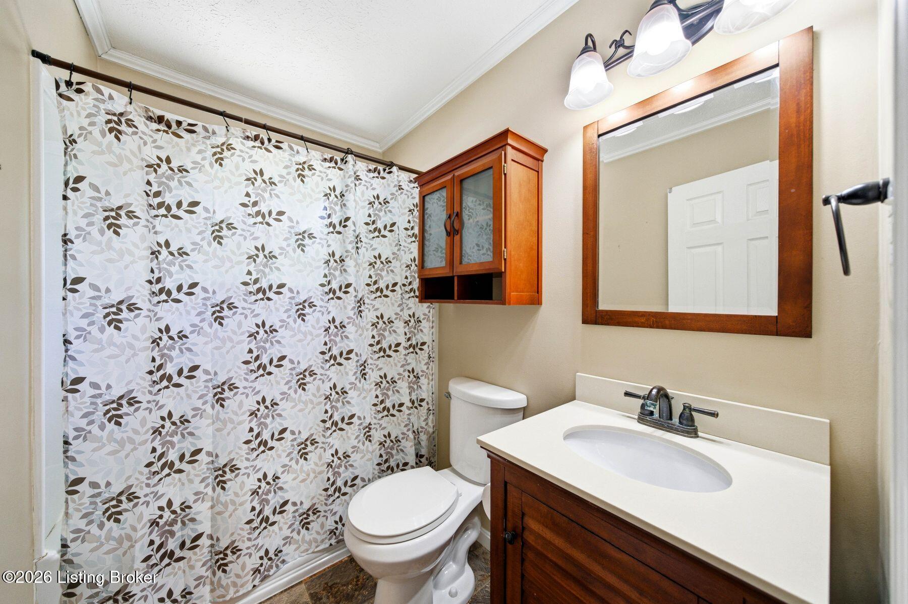 2408 Parliament Ct Property Photo 22