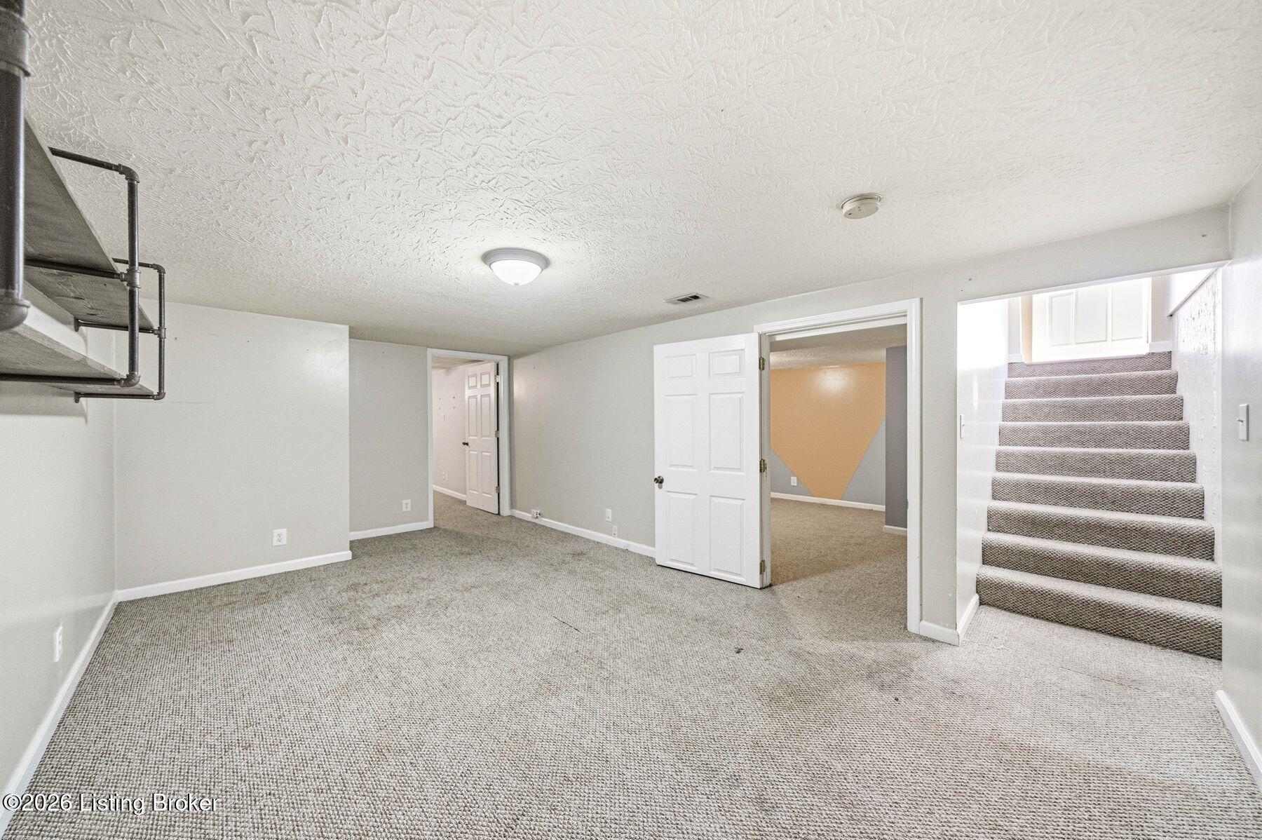2408 Parliament Ct Property Photo 25