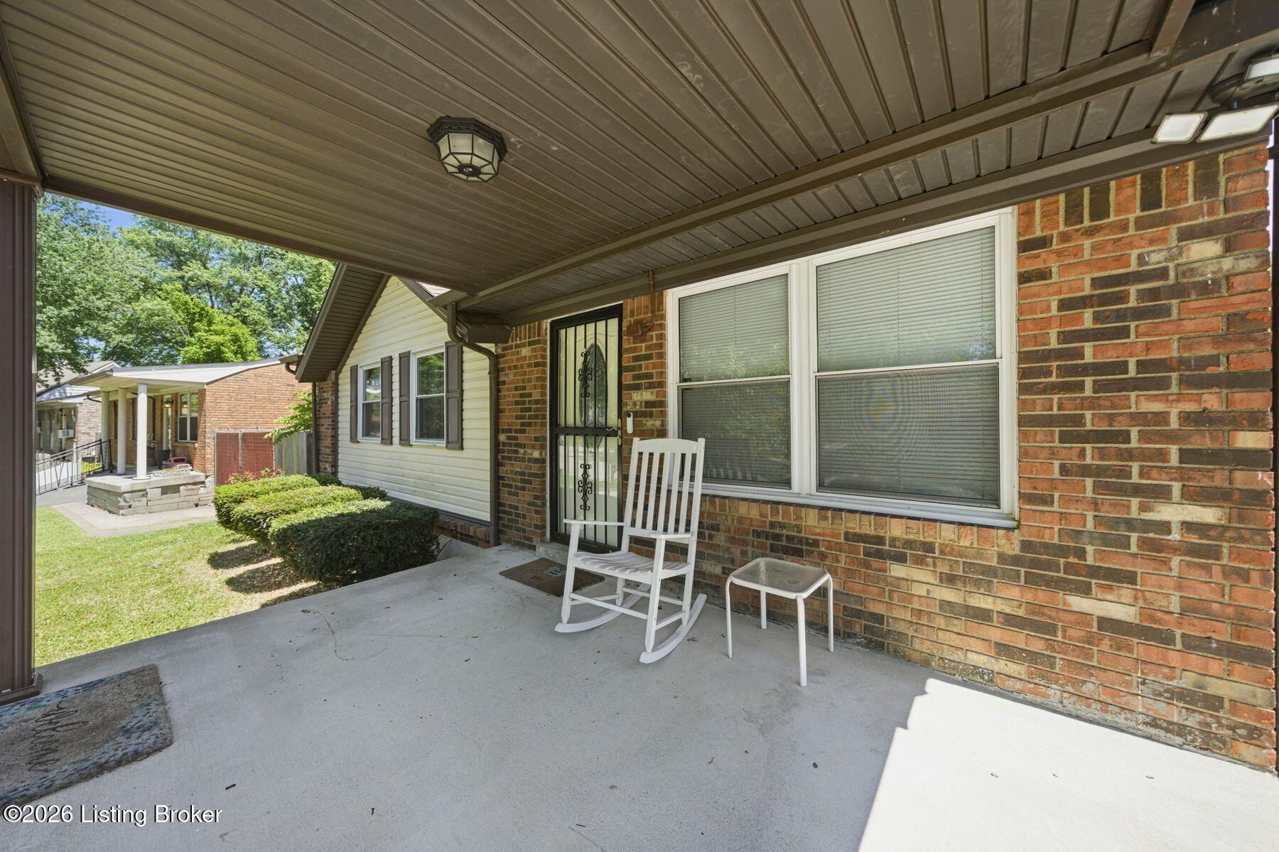 2408 Parliament Ct Property Photo 35