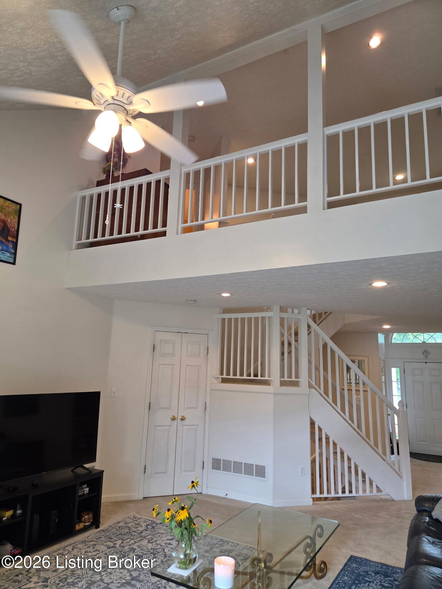 8408 Biggin Hill Ln Property Photo 4
