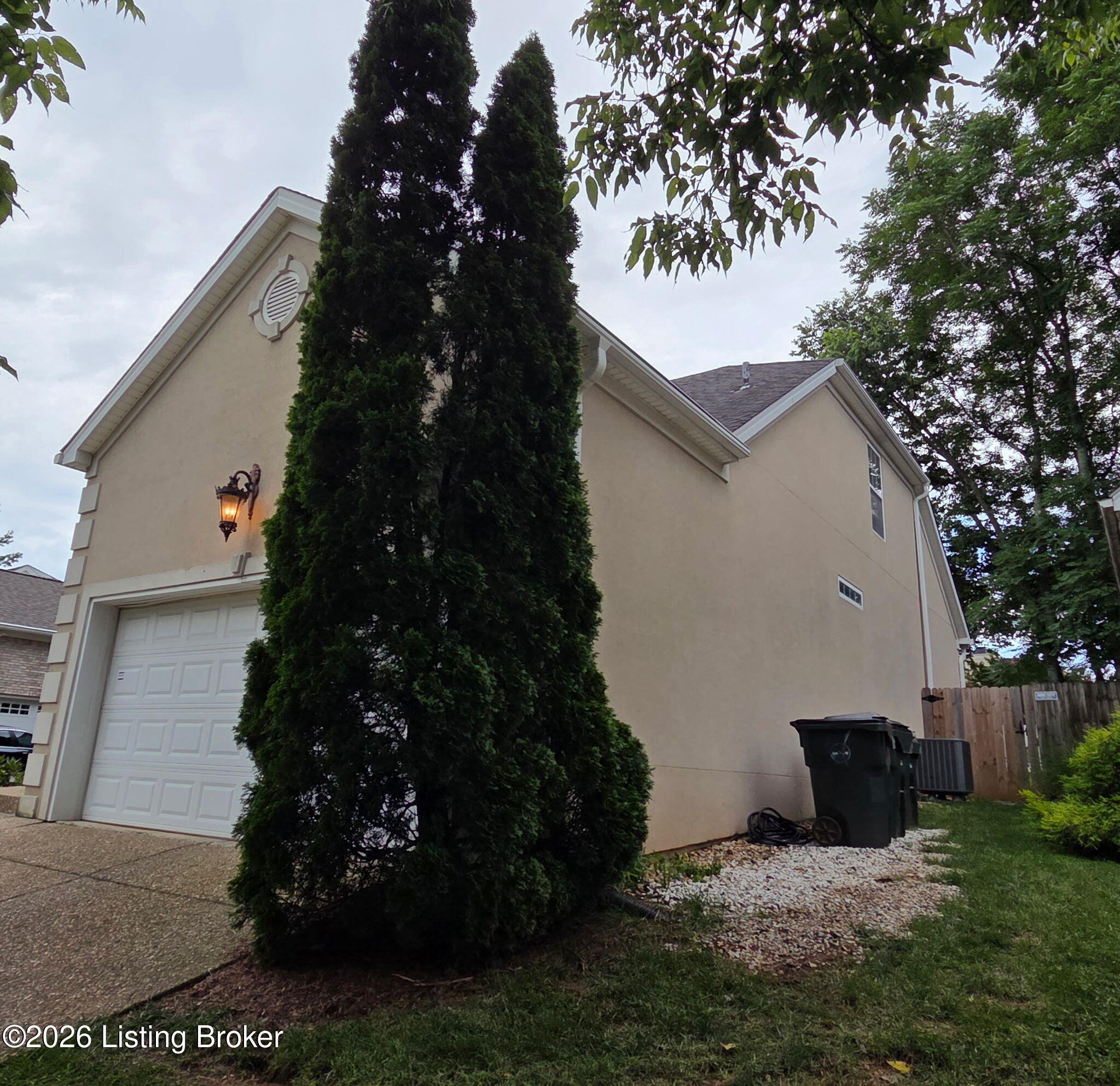 8408 Biggin Hill Ln Property Photo 11