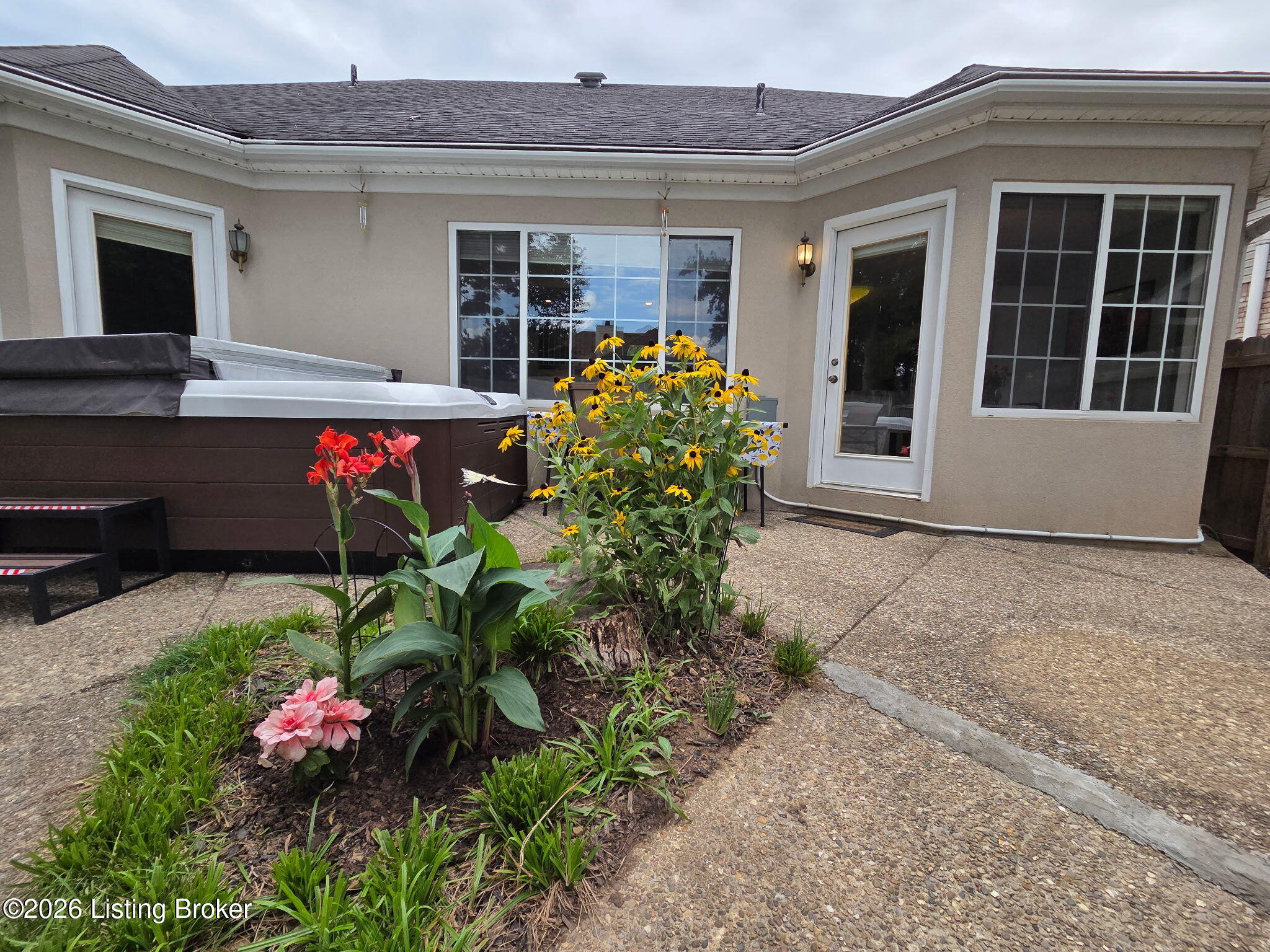 8408 Biggin Hill Ln Property Photo 17