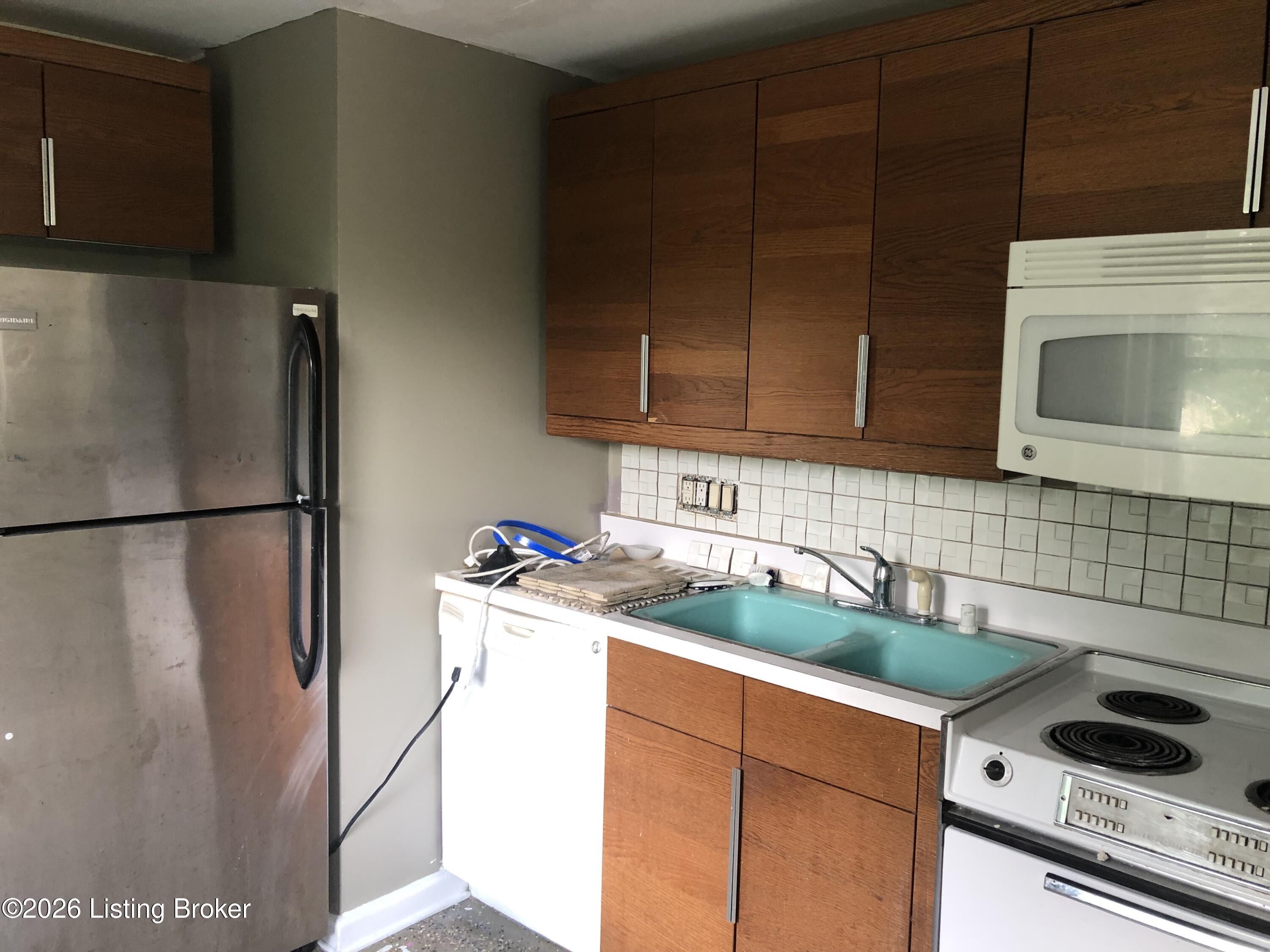 3320 Bardstown Rd #48 Property Photo 8