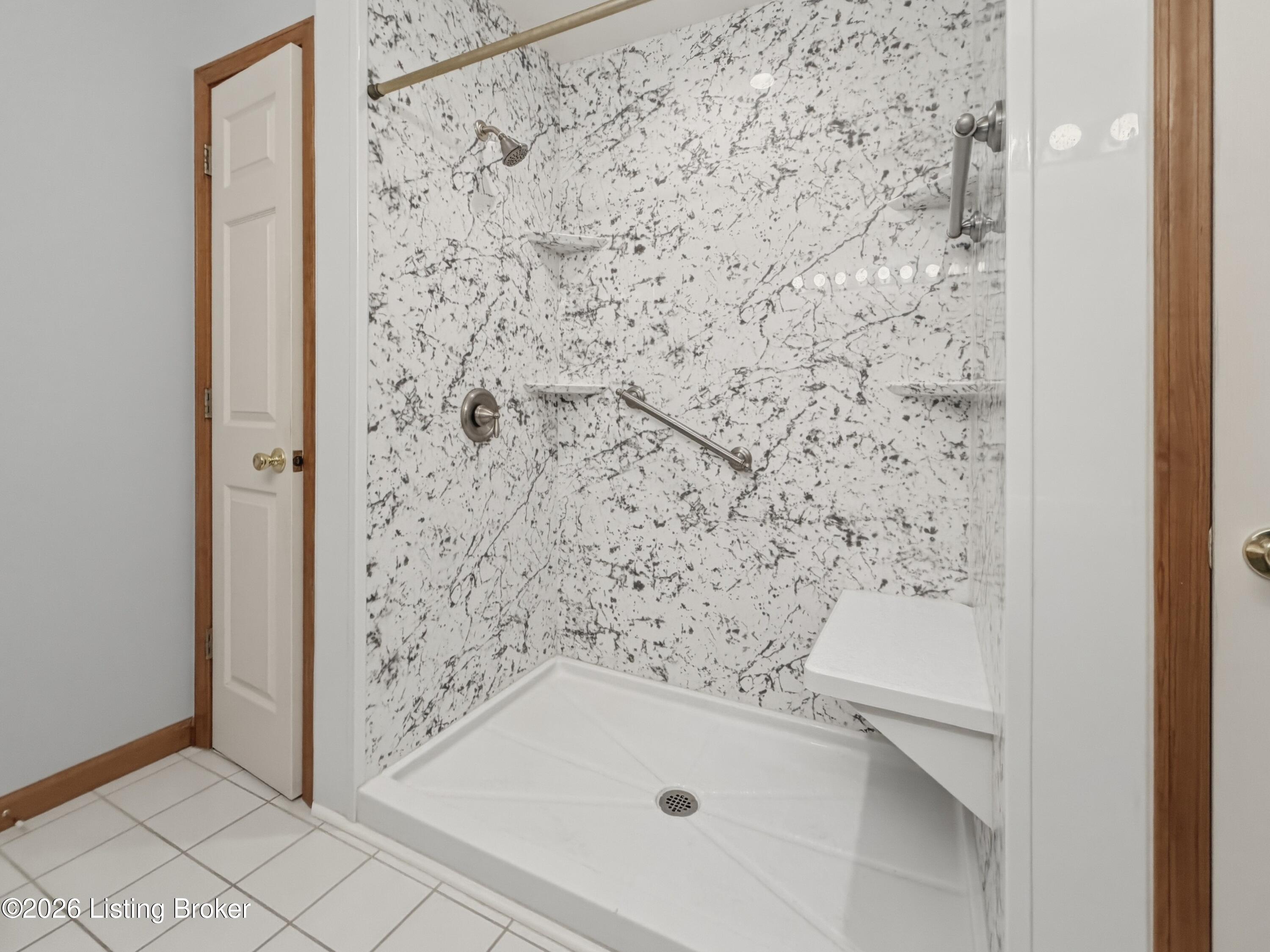 17 Bittersweet Pl Property Photo 33