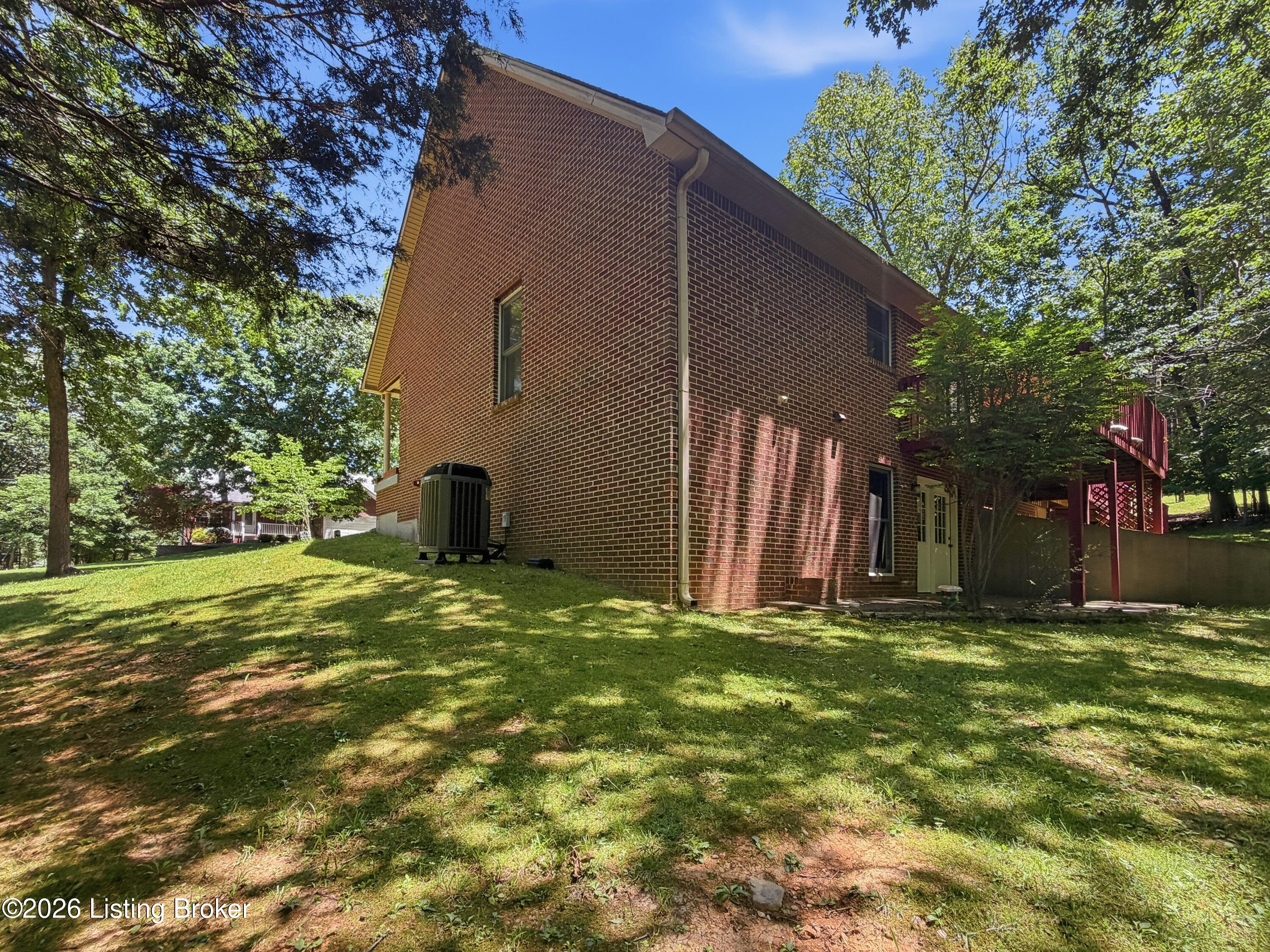 17 Bittersweet Pl Property Photo 52