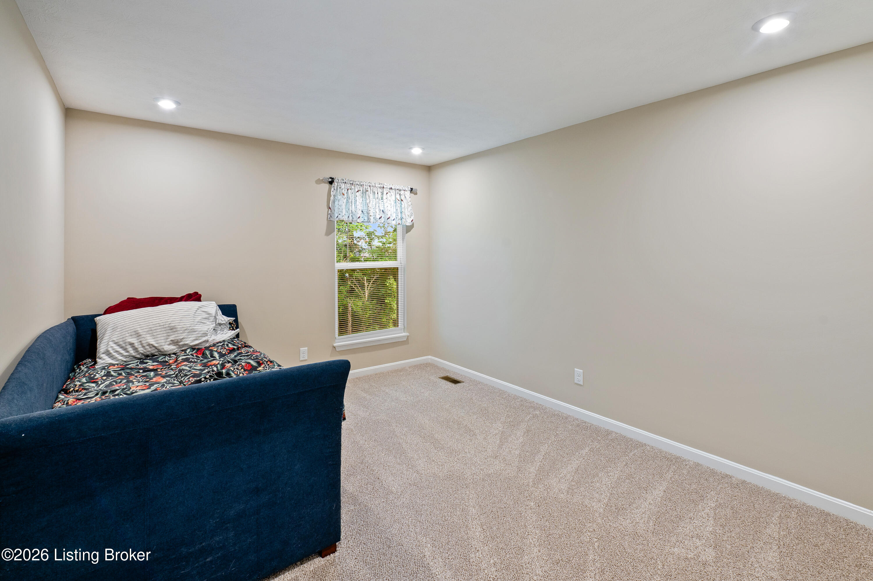 179 Harvest Moon Ct Property Photo 34