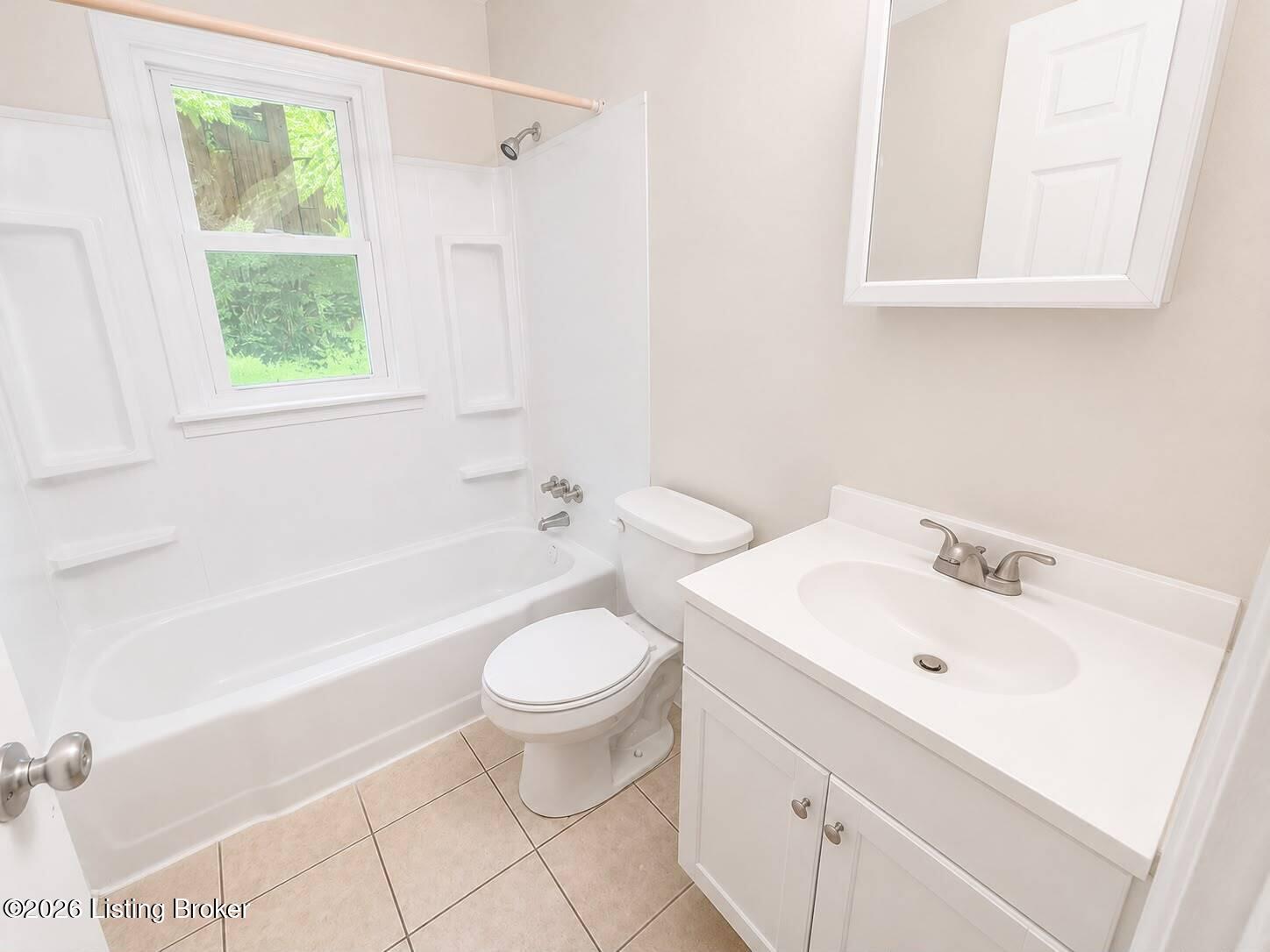 5117 Alba Way Property Photo 2