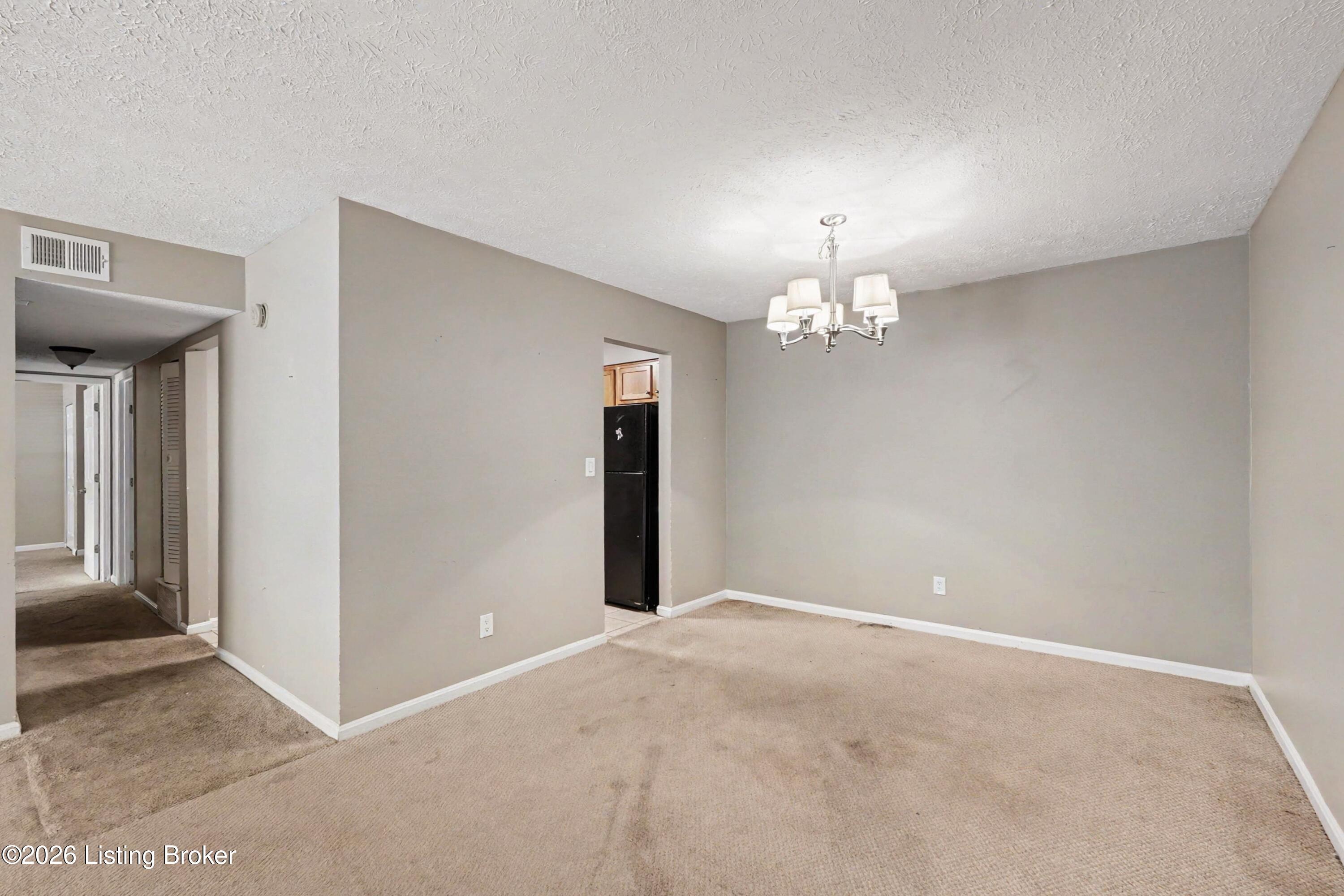 300 La Fontenay Ct Property Photo 10