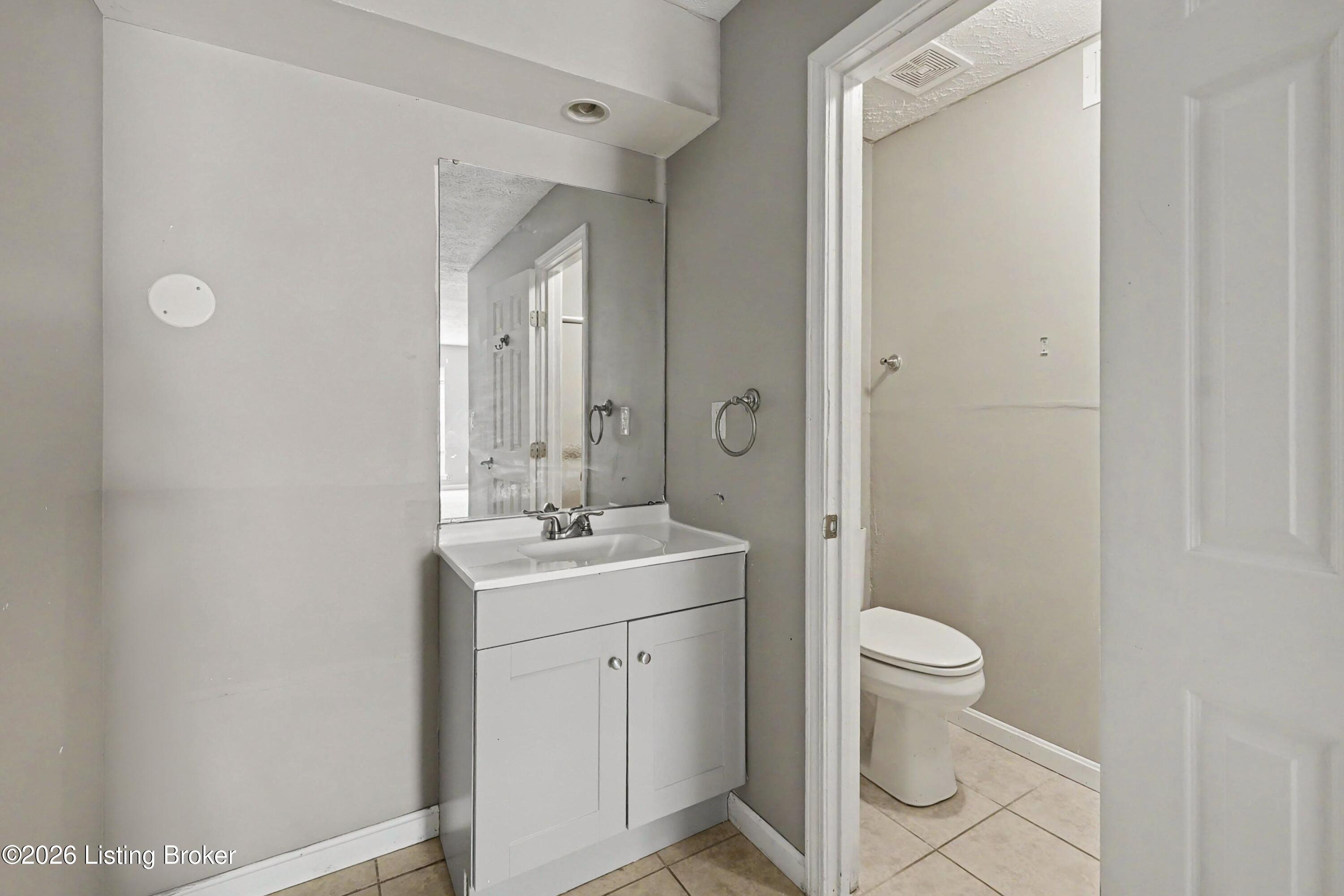 300 La Fontenay Ct Property Photo 21