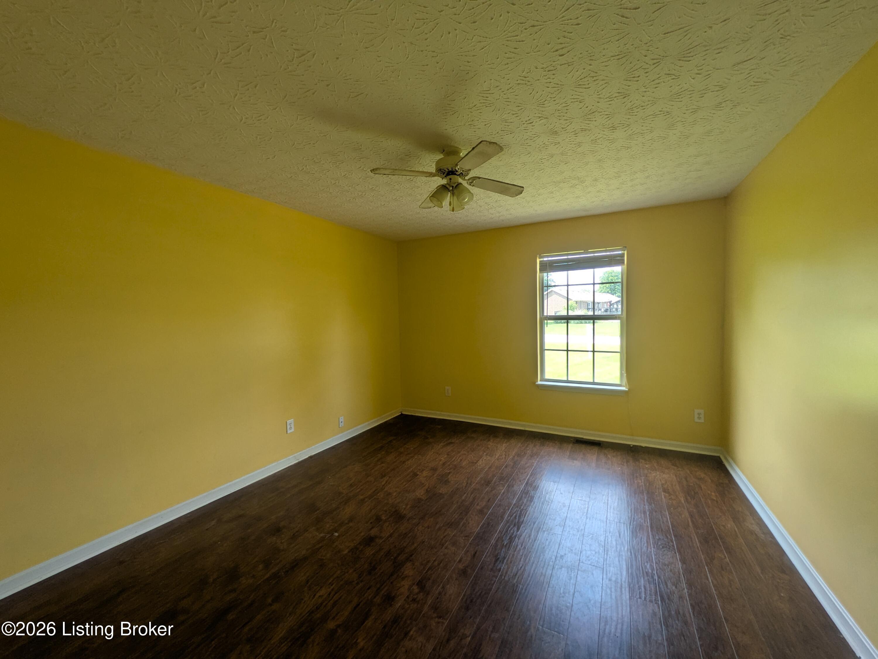 127 Clearview Dr Property Photo 18