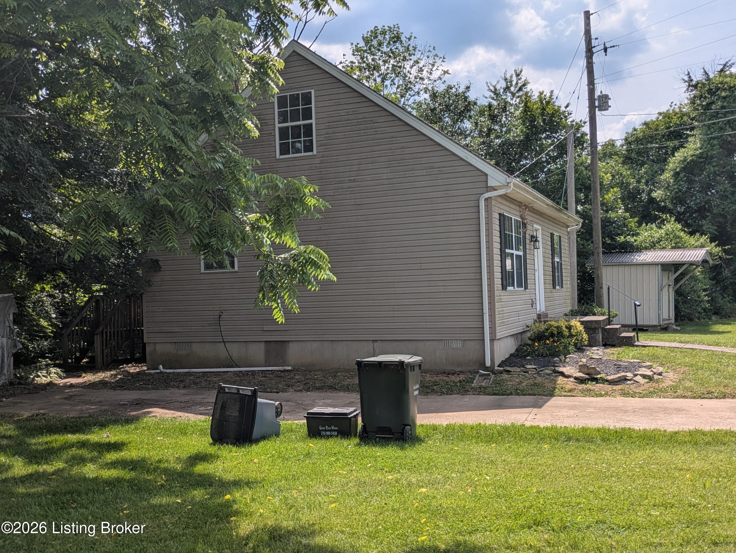 127 Clearview Dr Property Photo 23