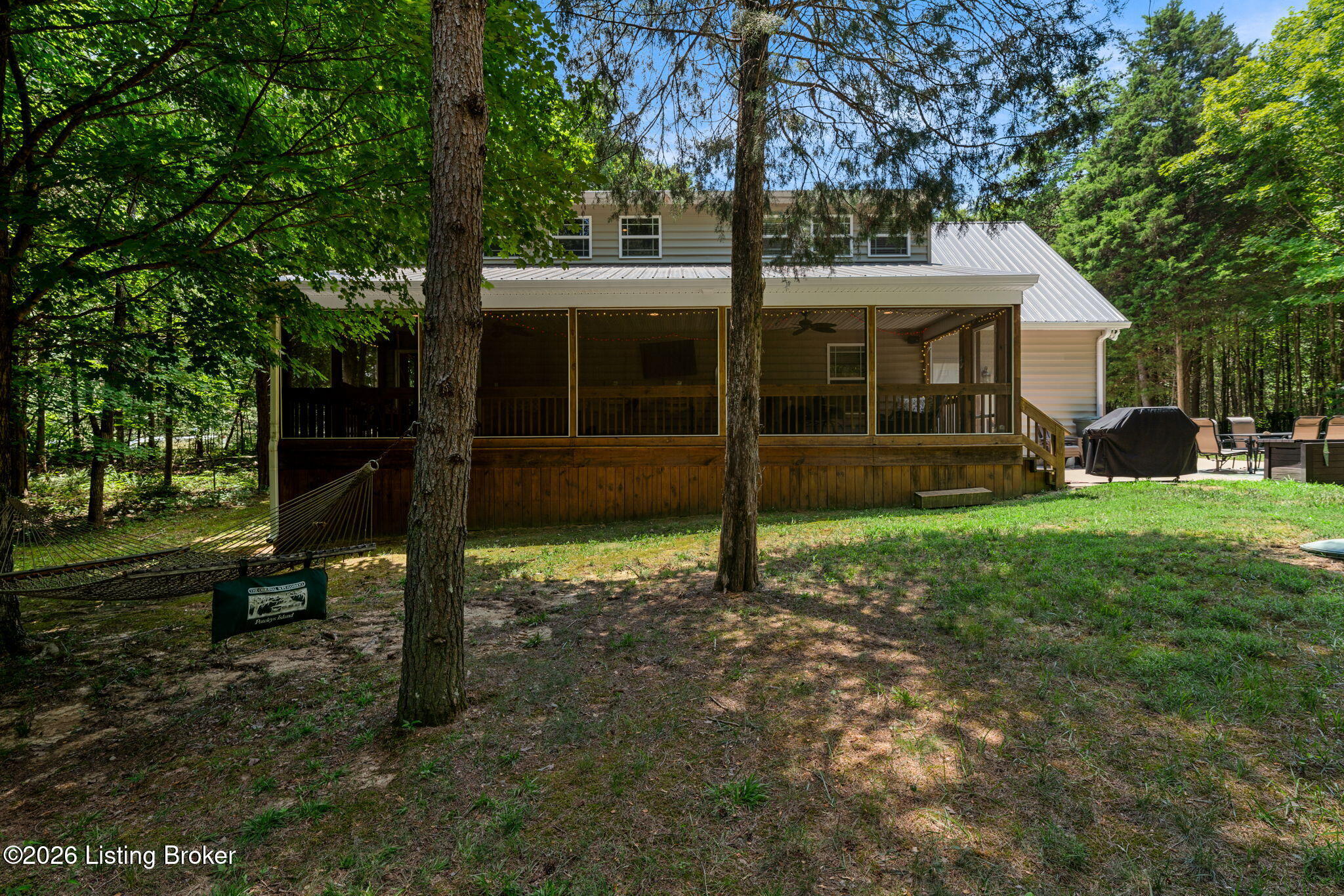 402 Hide Away Cir Property Photo 12
