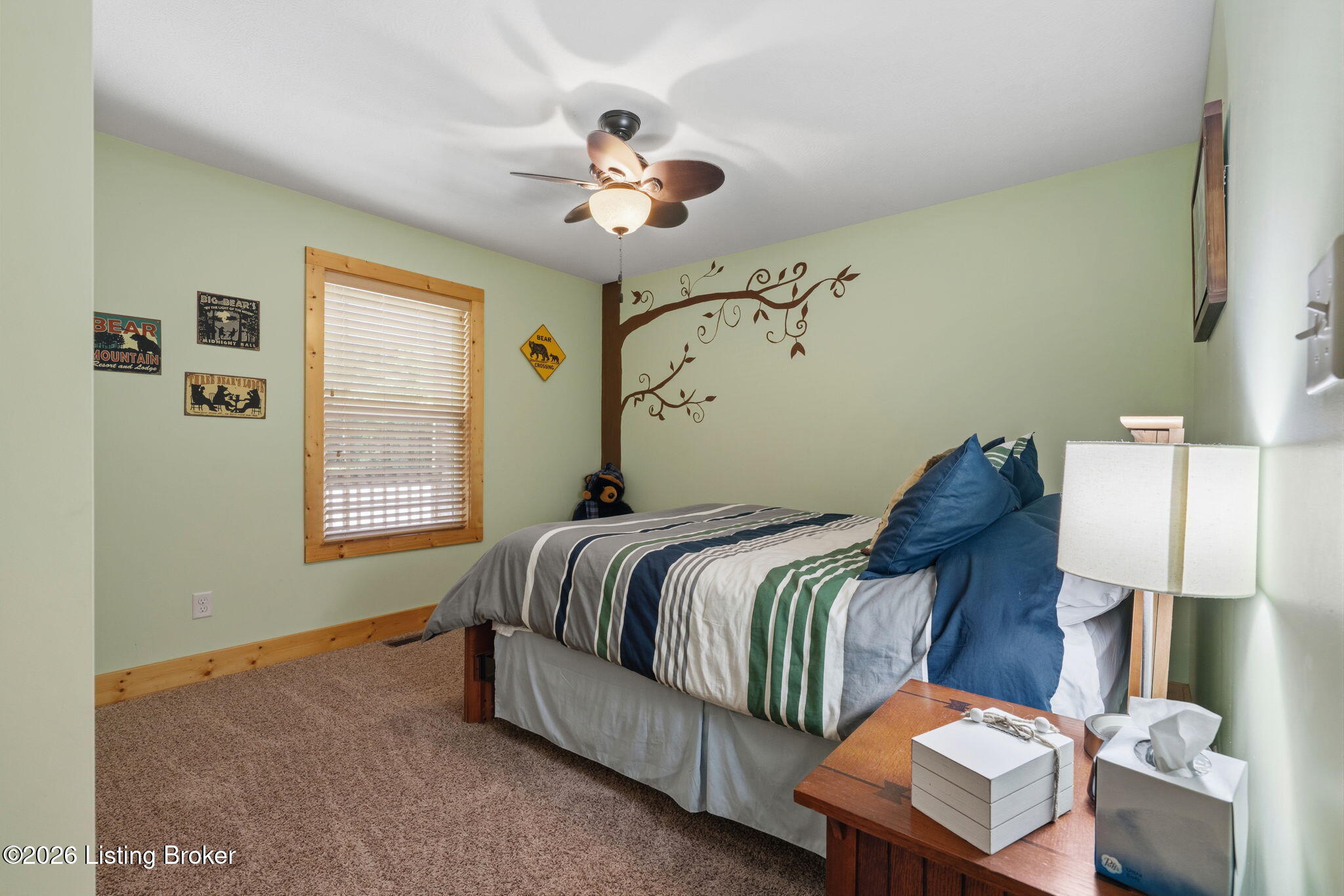 402 Hide Away Cir Property Photo 16