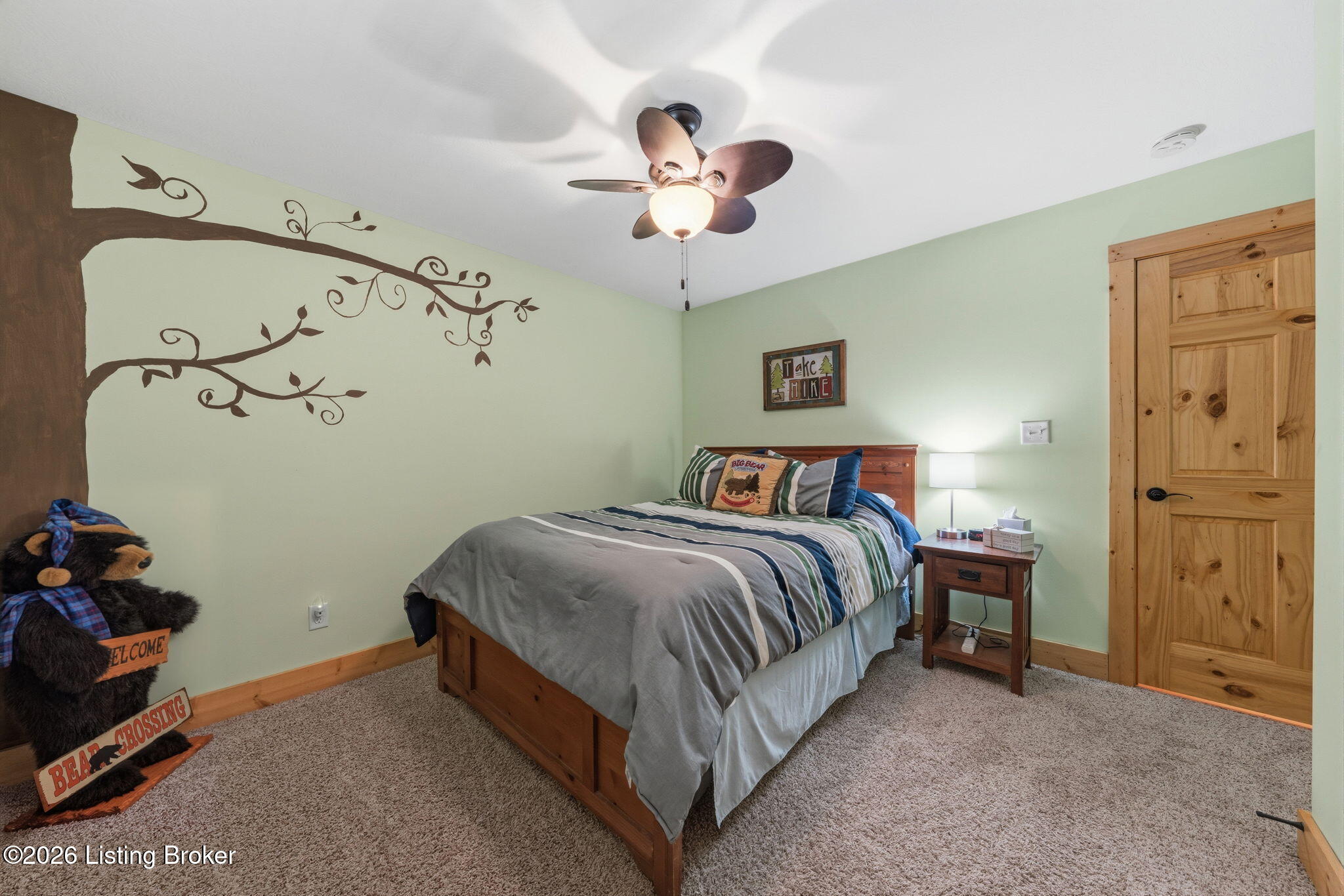 402 Hide Away Cir Property Photo 17