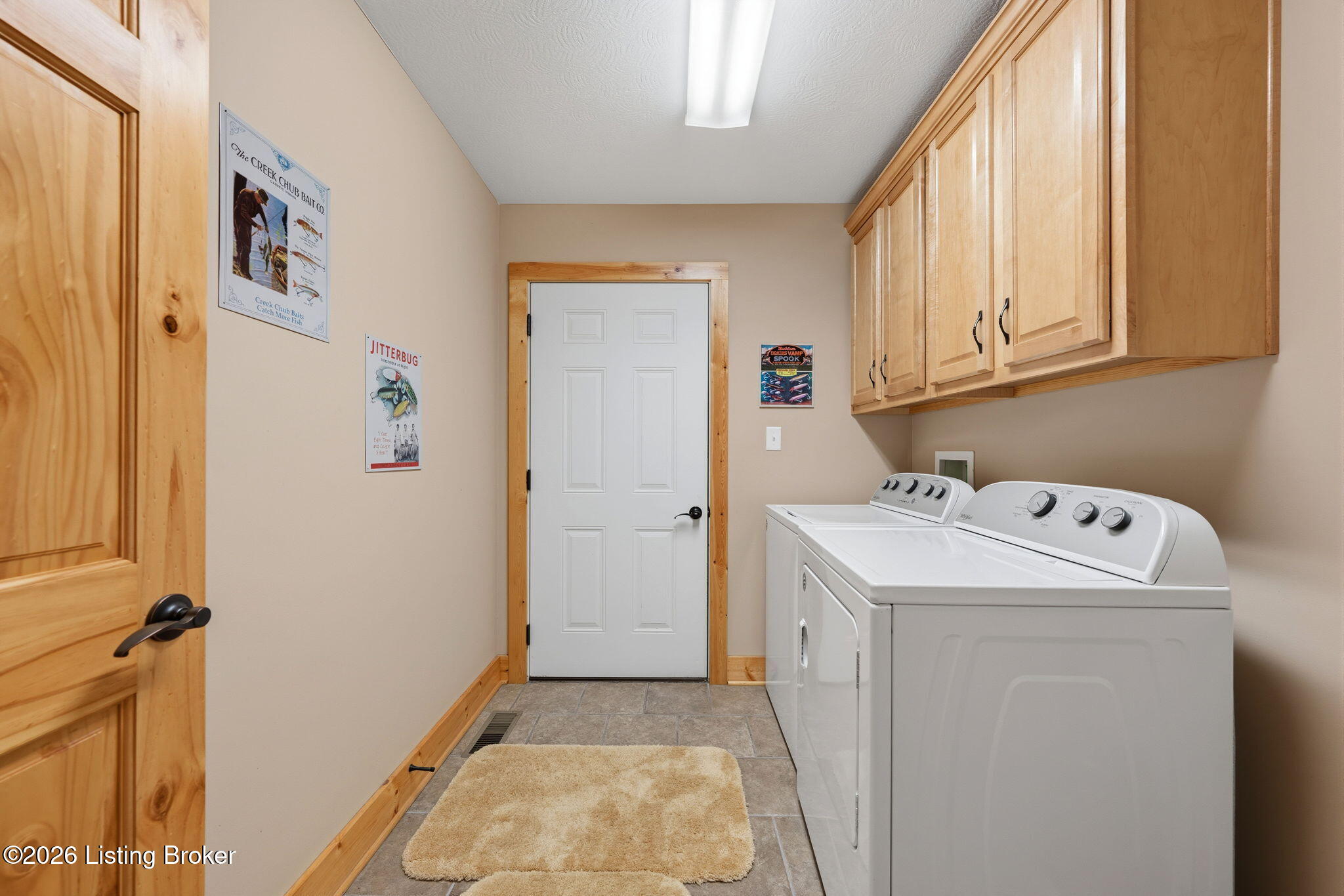 402 Hide Away Cir Property Photo 34