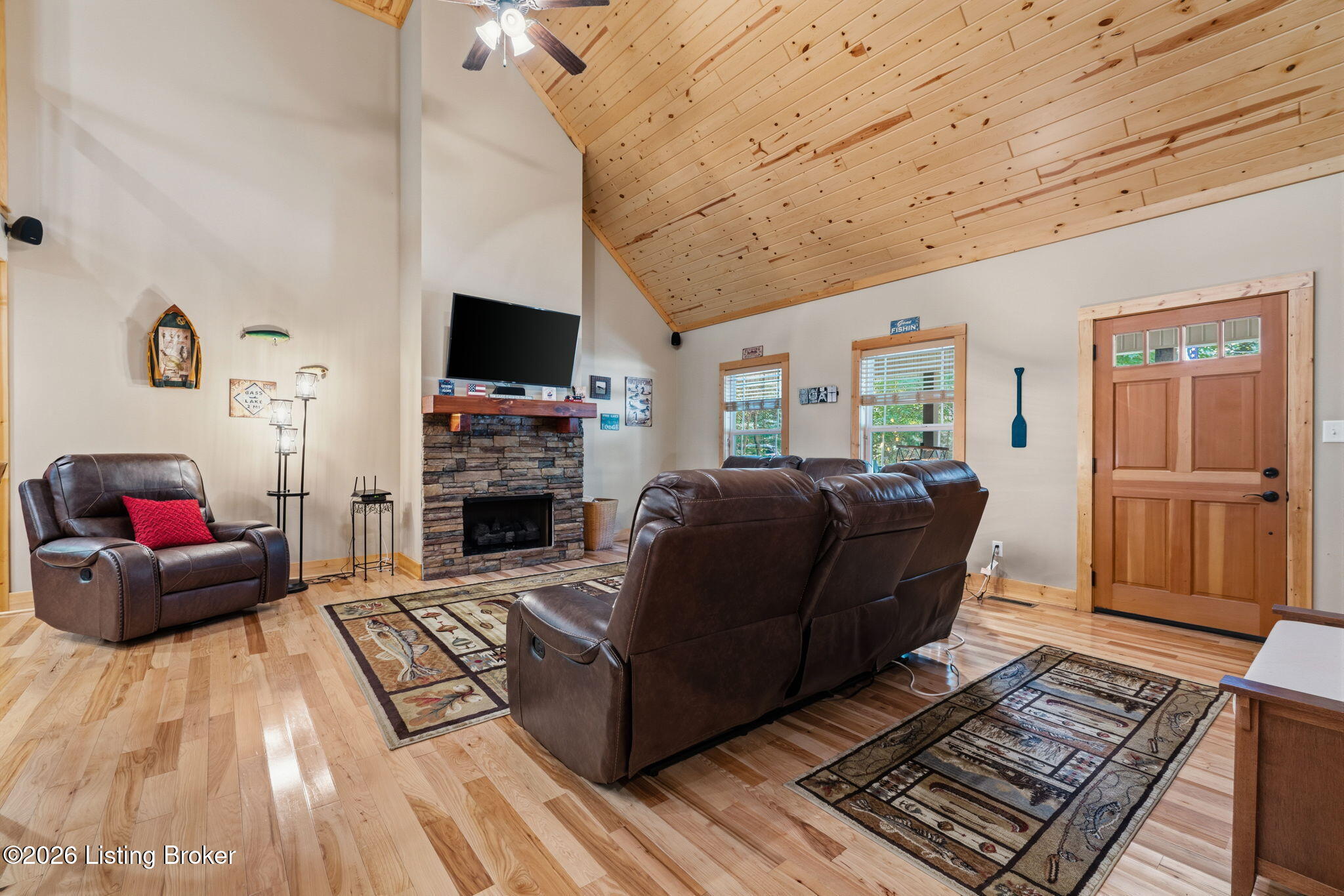 402 Hide Away Cir Property Photo 38