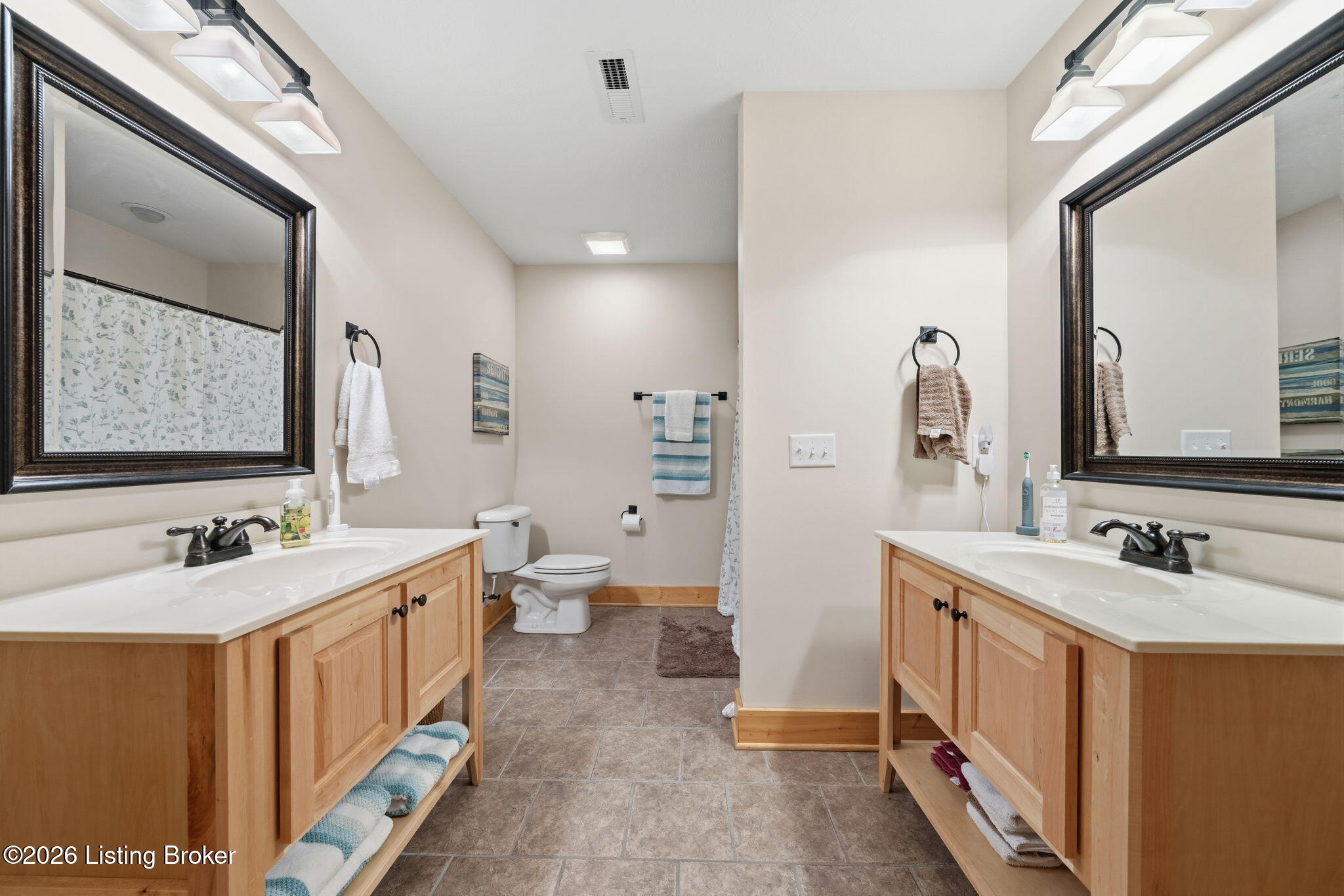 402 Hide Away Cir Property Photo 45