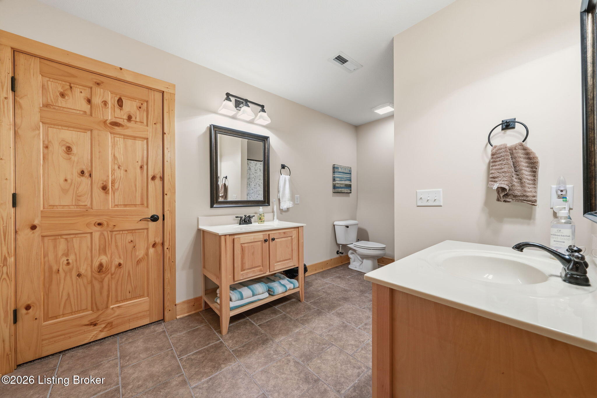 402 Hide Away Cir Property Photo 46