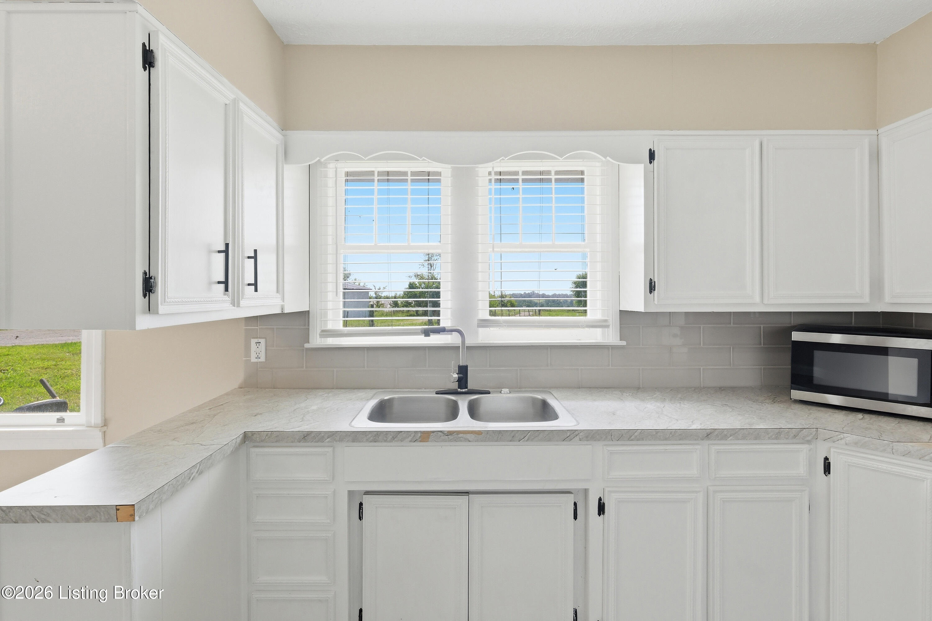 1597 Ky-259 Property Photo 7