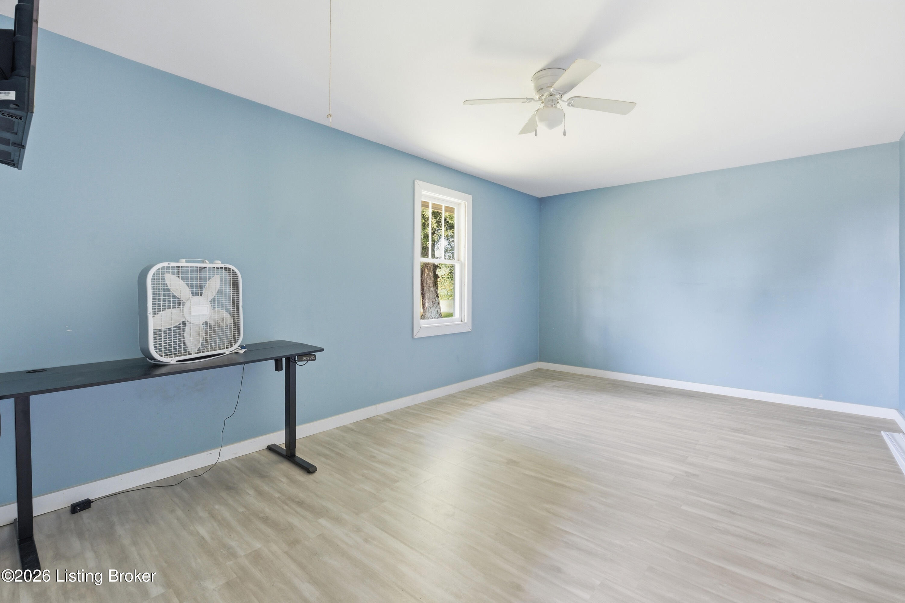 1597 Ky-259 Property Photo 9