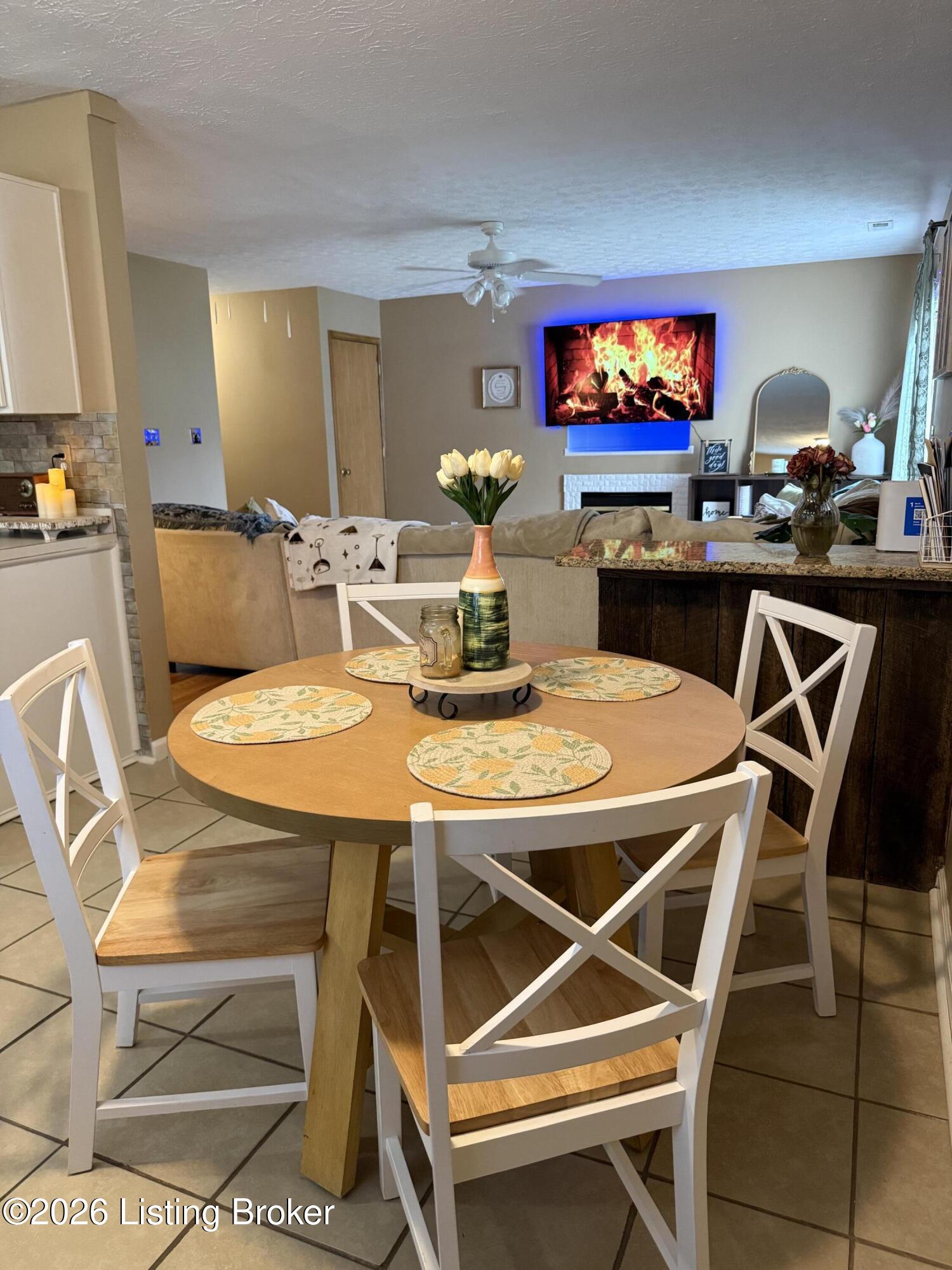 10227 Riverstone Cir Property Photo 7