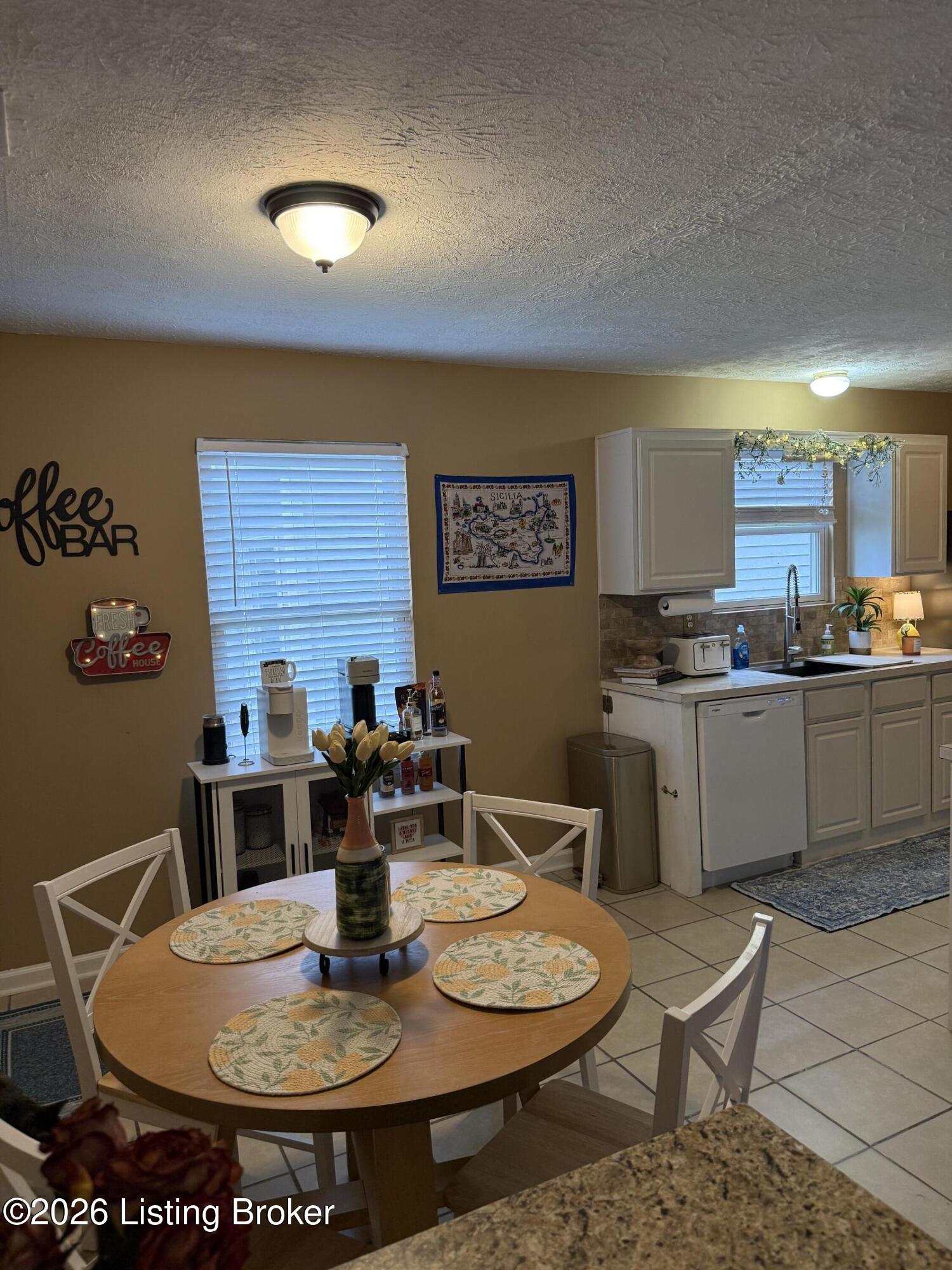 10227 Riverstone Cir Property Photo 8