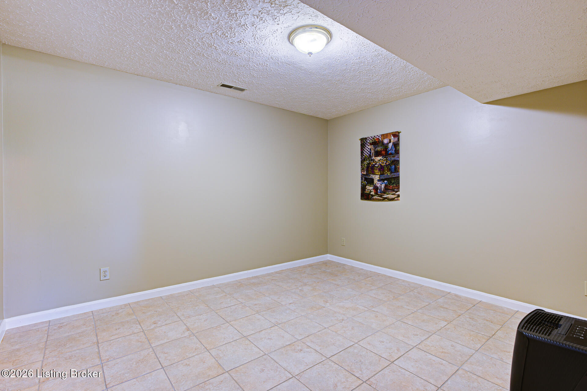 843 Hobbs Ln Property Photo 23