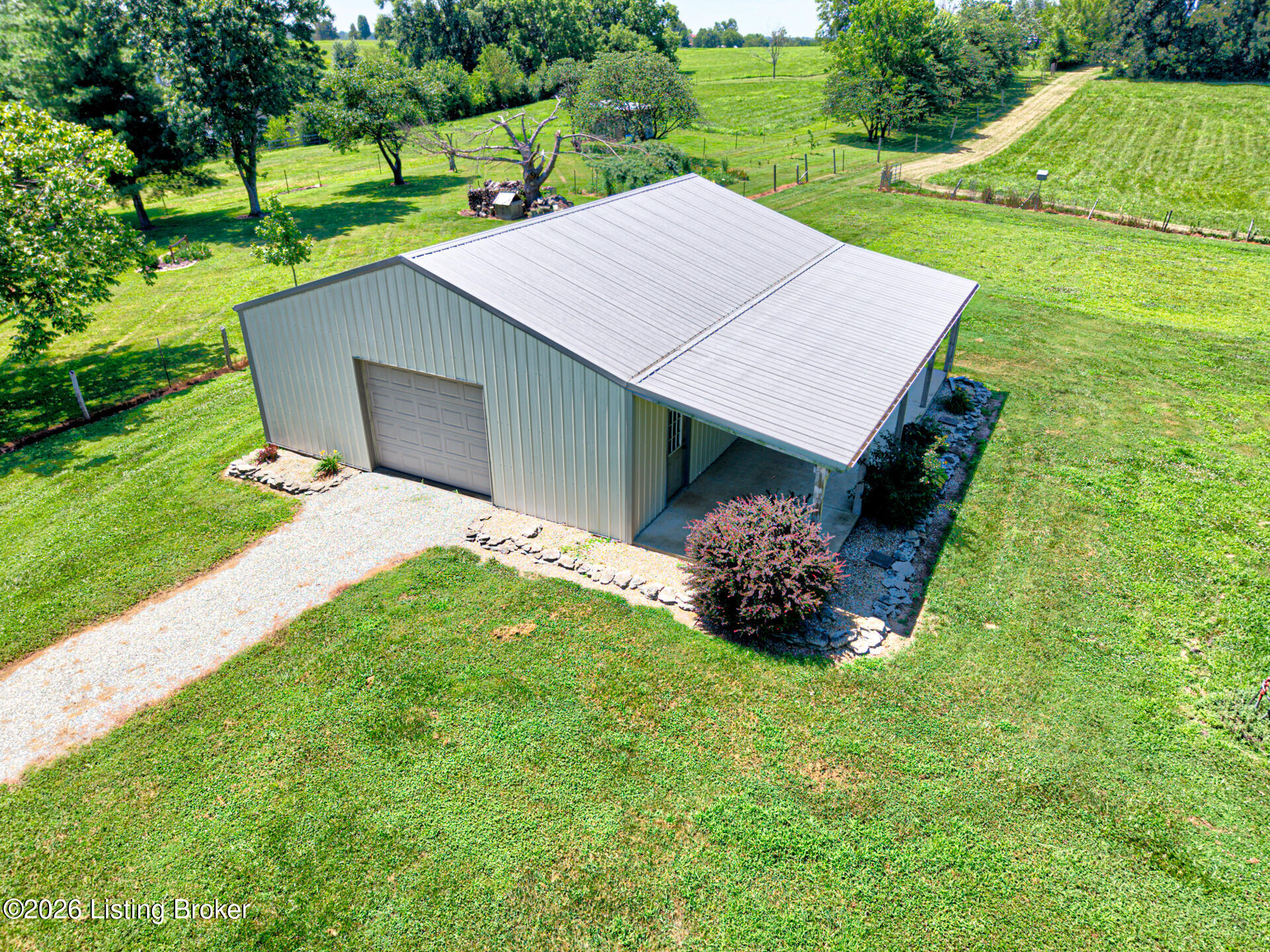 843 Hobbs Ln Property Photo 31