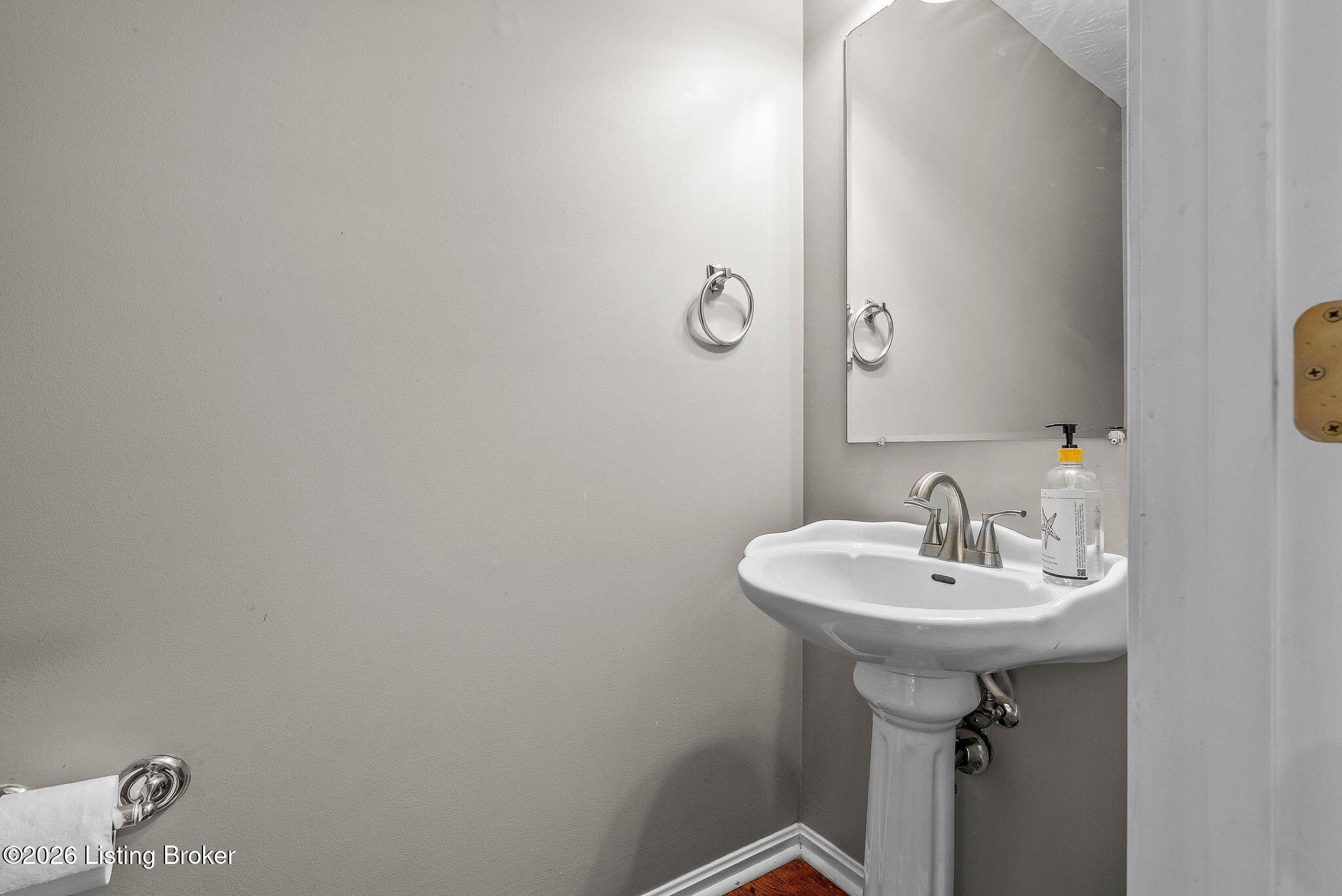 6226 Camden Cir Property Photo 12