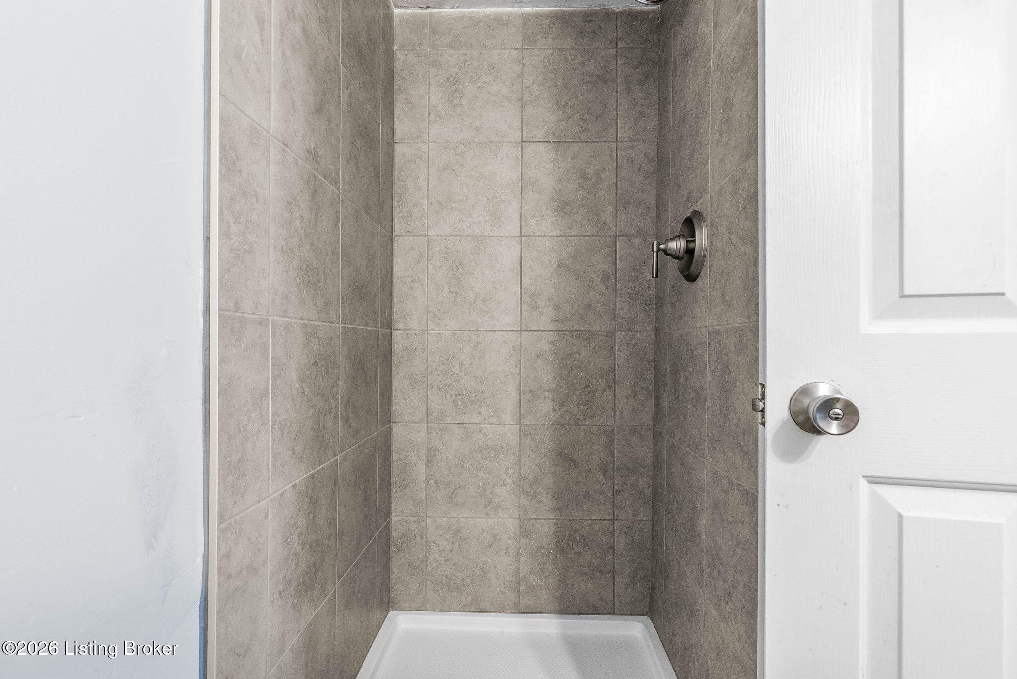 6226 Camden Cir Property Photo 51