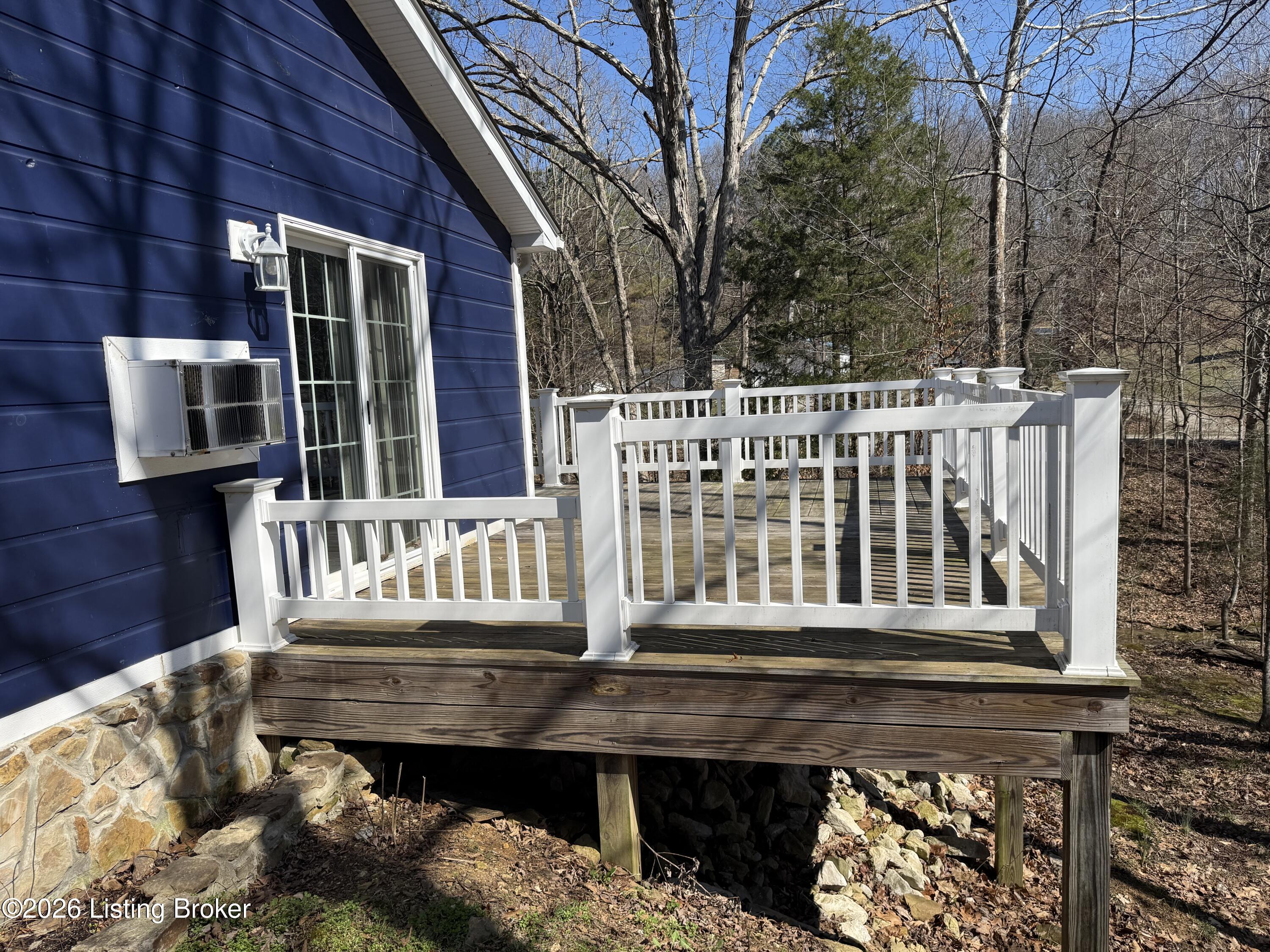 310 Drowsy Rd Property Photo 22