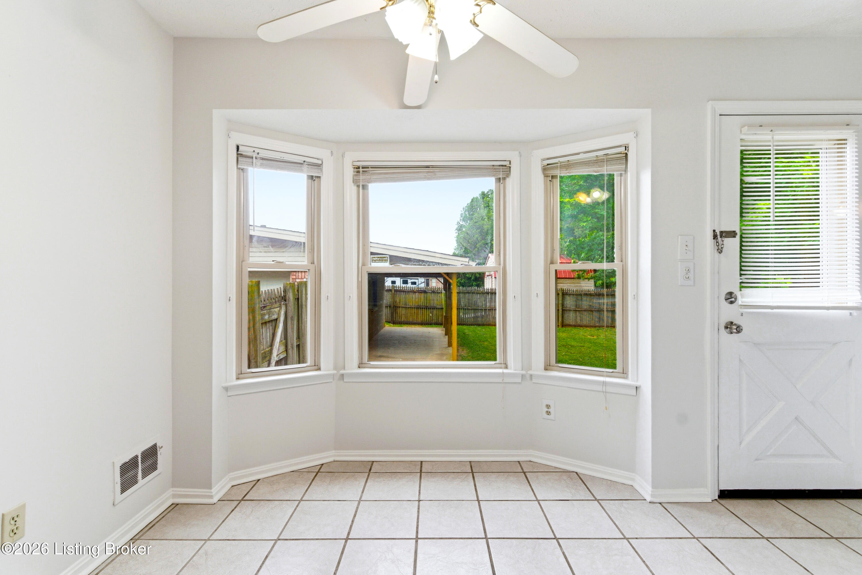 125 Bluegrass Way Property Photo 11